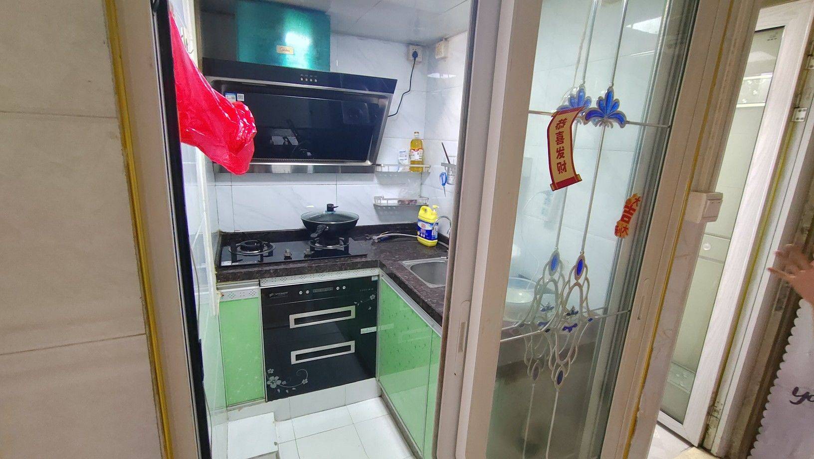 Shenzhen-Longhua-Cozy Home,Clean&Comfy,No Gender Limit