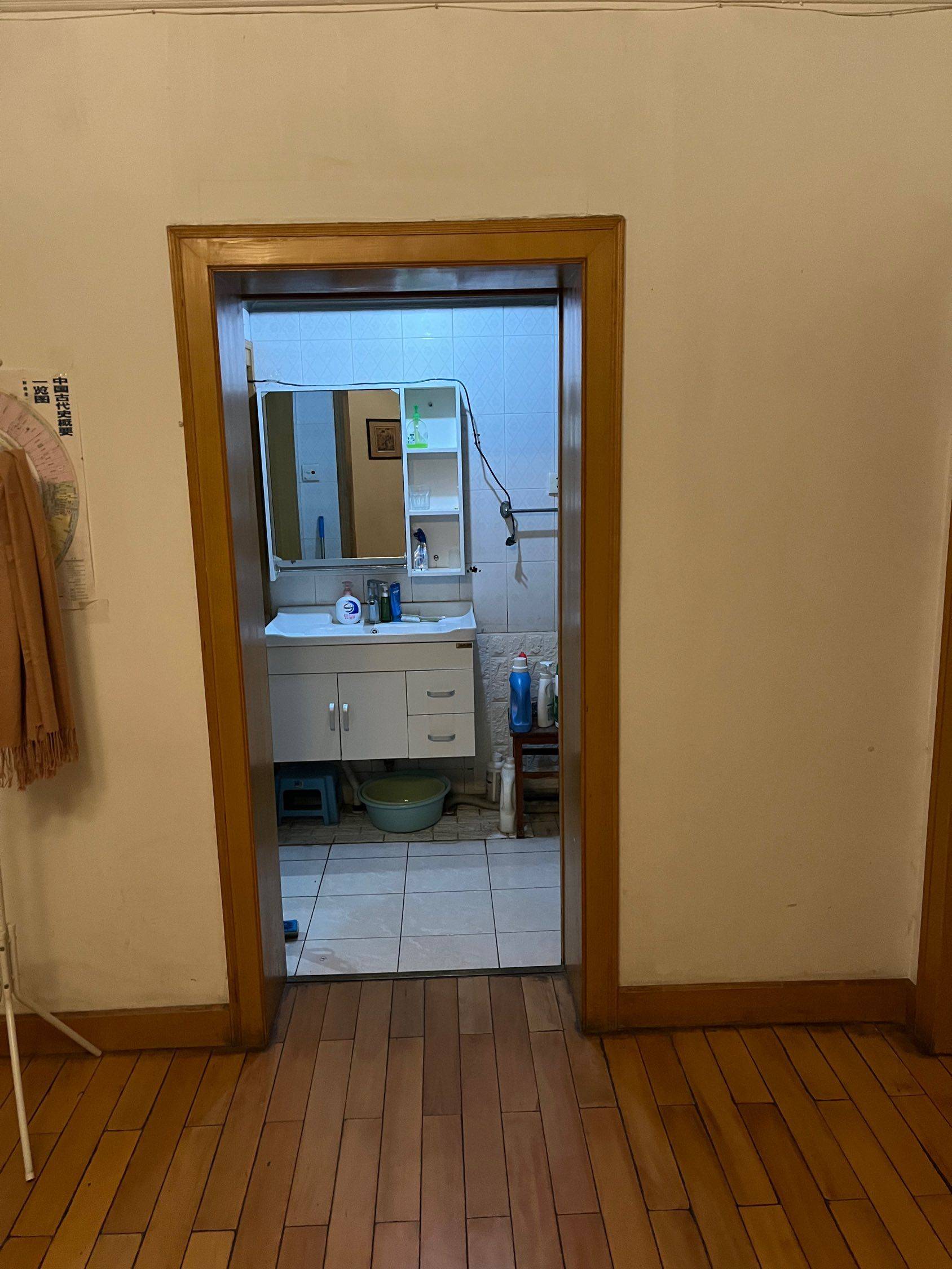 Beijing-Chaoyang-Cozy Home,Clean&Comfy,No Gender Limit,Hustle & Bustle,“Friends”,Chilled