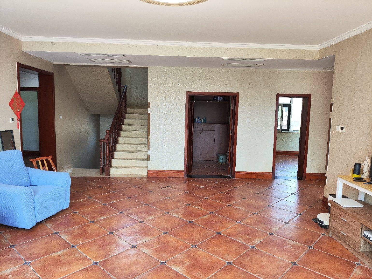 Beijing-Shunyi-1000RMB/Night,Cozy Home,Clean&Comfy,No Gender Limit,Hustle & Bustle,“Friends”,Chilled,LGBTQ Friendly,Pet Friendly