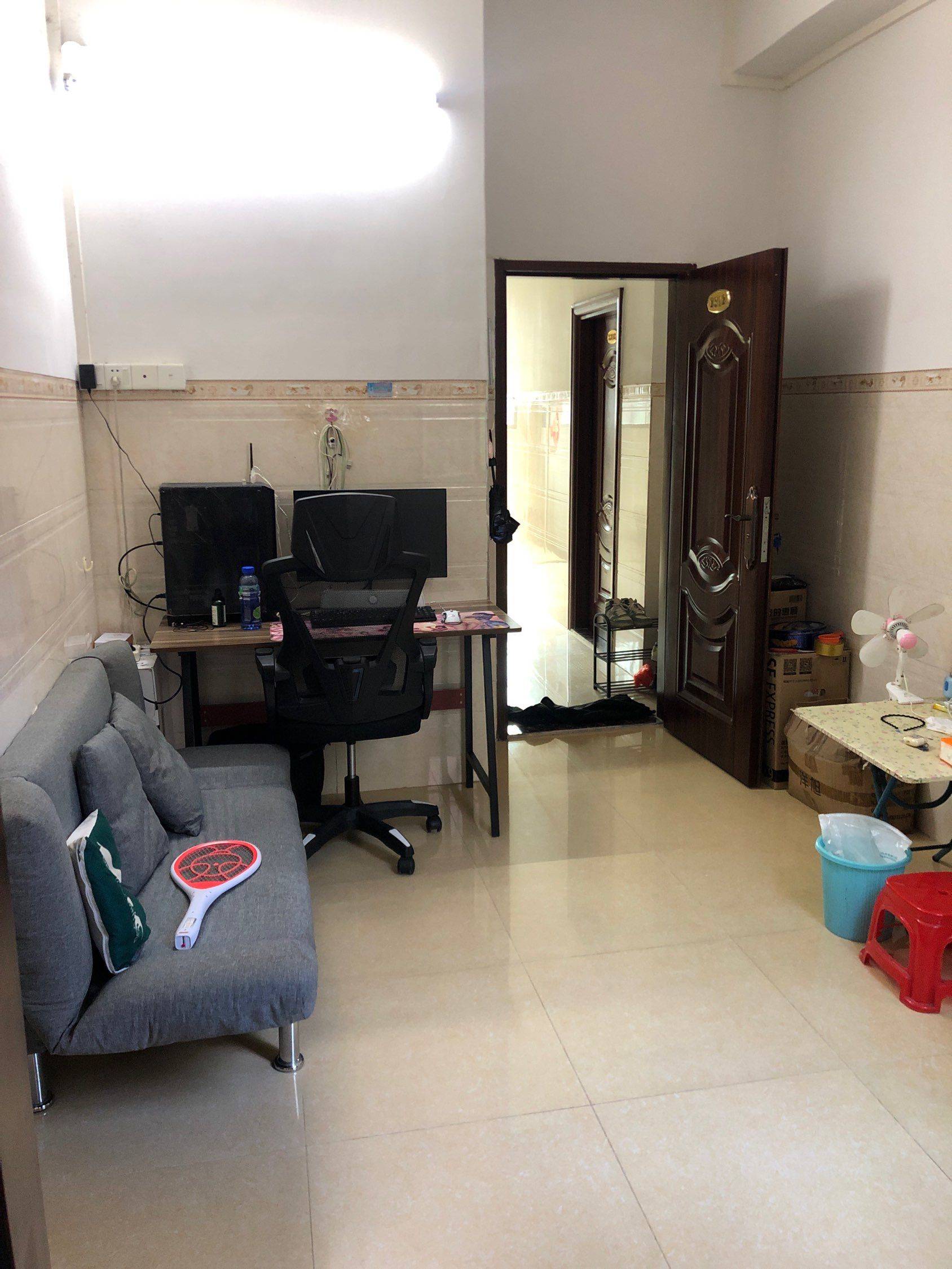 Guangzhou-Panyu-Cozy Home,Clean&Comfy,No Gender Limit,Hustle & Bustle,“Friends”