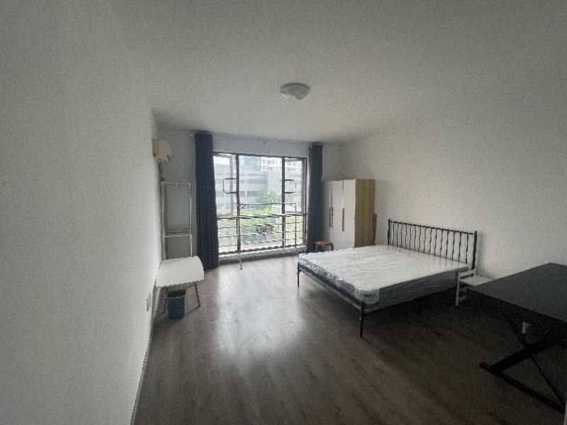 Hangzhou-Binjiang-Cozy Home,Clean&Comfy,No Gender Limit,Hustle & Bustle,“Friends”,Chilled,Pet Friendly