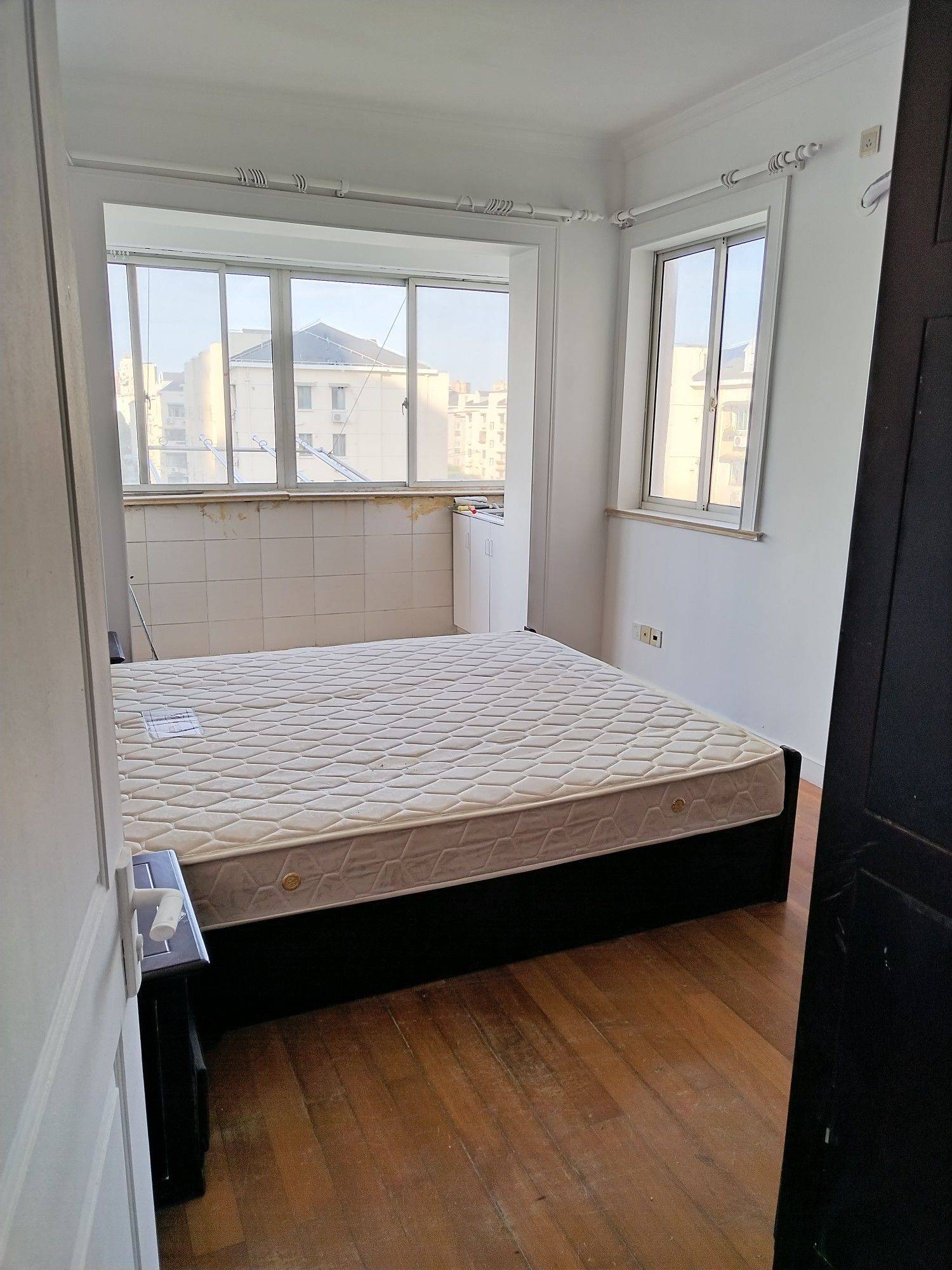 Shanghai-Pudong-Cozy Home,Clean&Comfy,No Gender Limit,Hustle & Bustle,“Friends”,Chilled