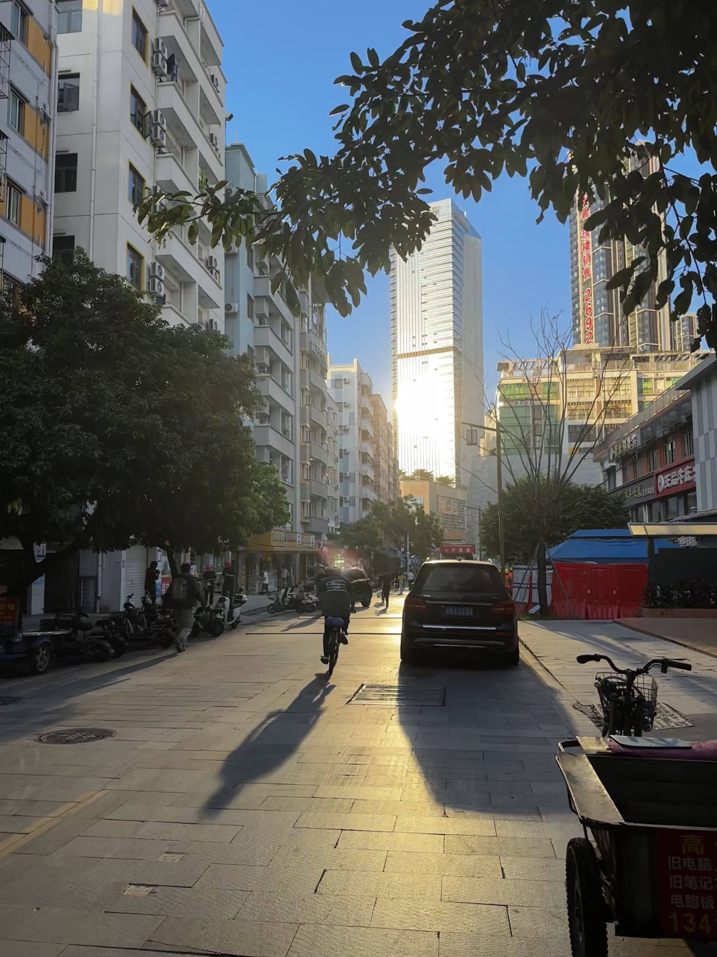 Shenzhen-Nanshan-Cozy Home,Clean&Comfy,No Gender Limit,Hustle & Bustle,“Friends”,Chilled