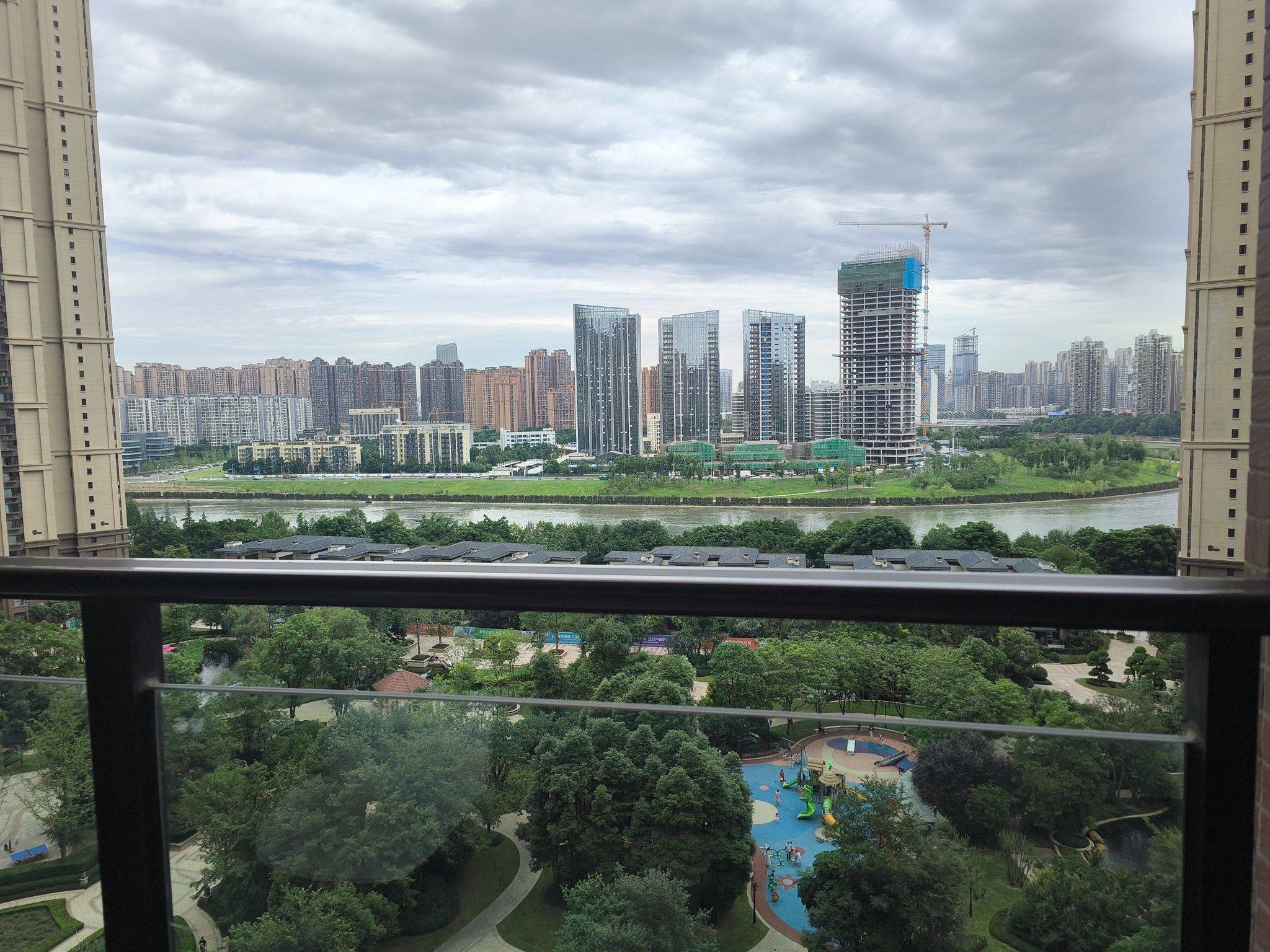 Chengdu-Shuangliu-Cozy Home,Clean&Comfy,No Gender Limit,Hustle & Bustle,“Friends”,Chilled,LGBTQ Friendly,Pet Friendly