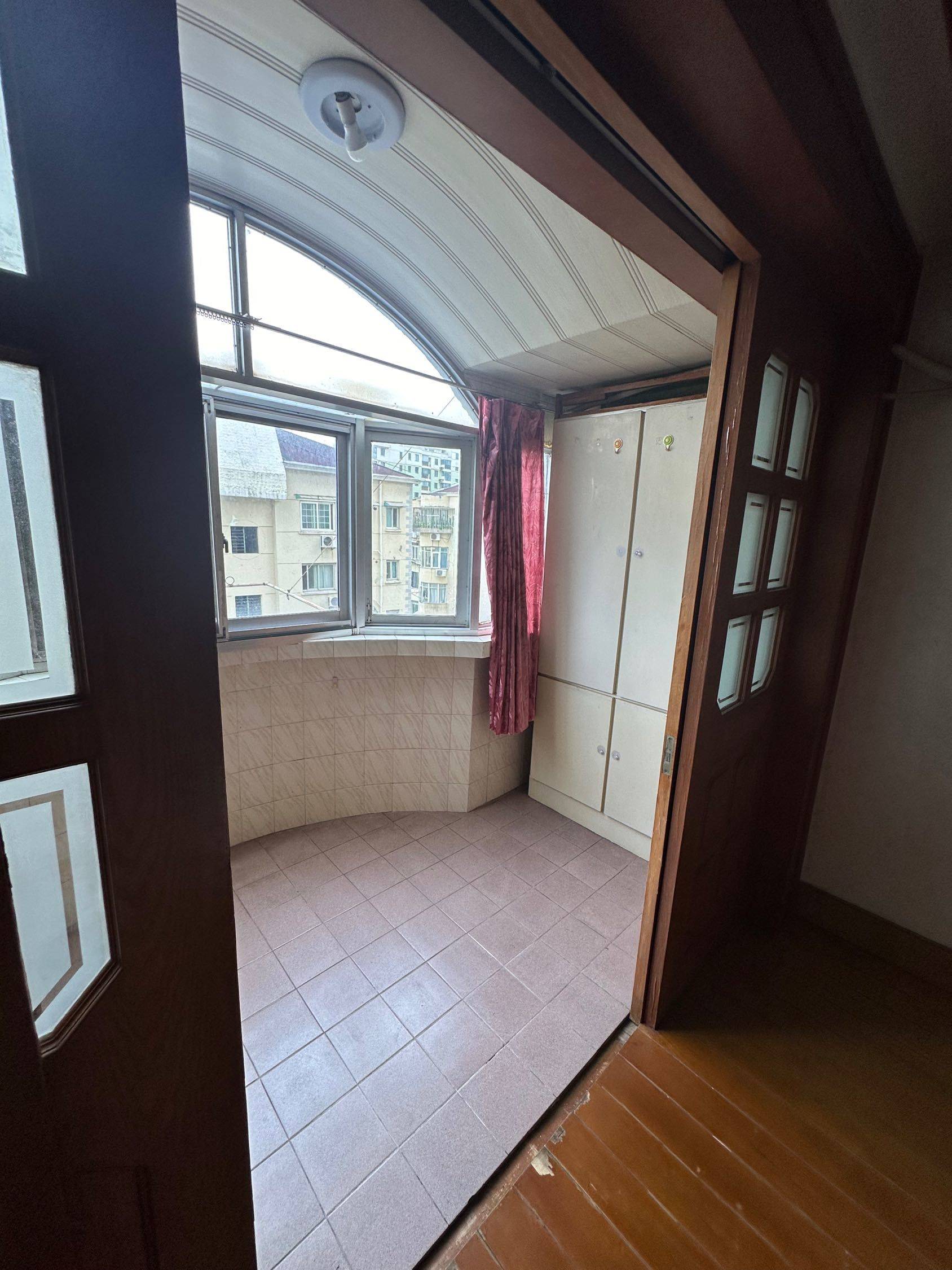 Shanghai-Pudong-Cozy Home,Clean&Comfy,No Gender Limit,Hustle & Bustle,“Friends”,Chilled,LGBTQ Friendly,Pet Friendly