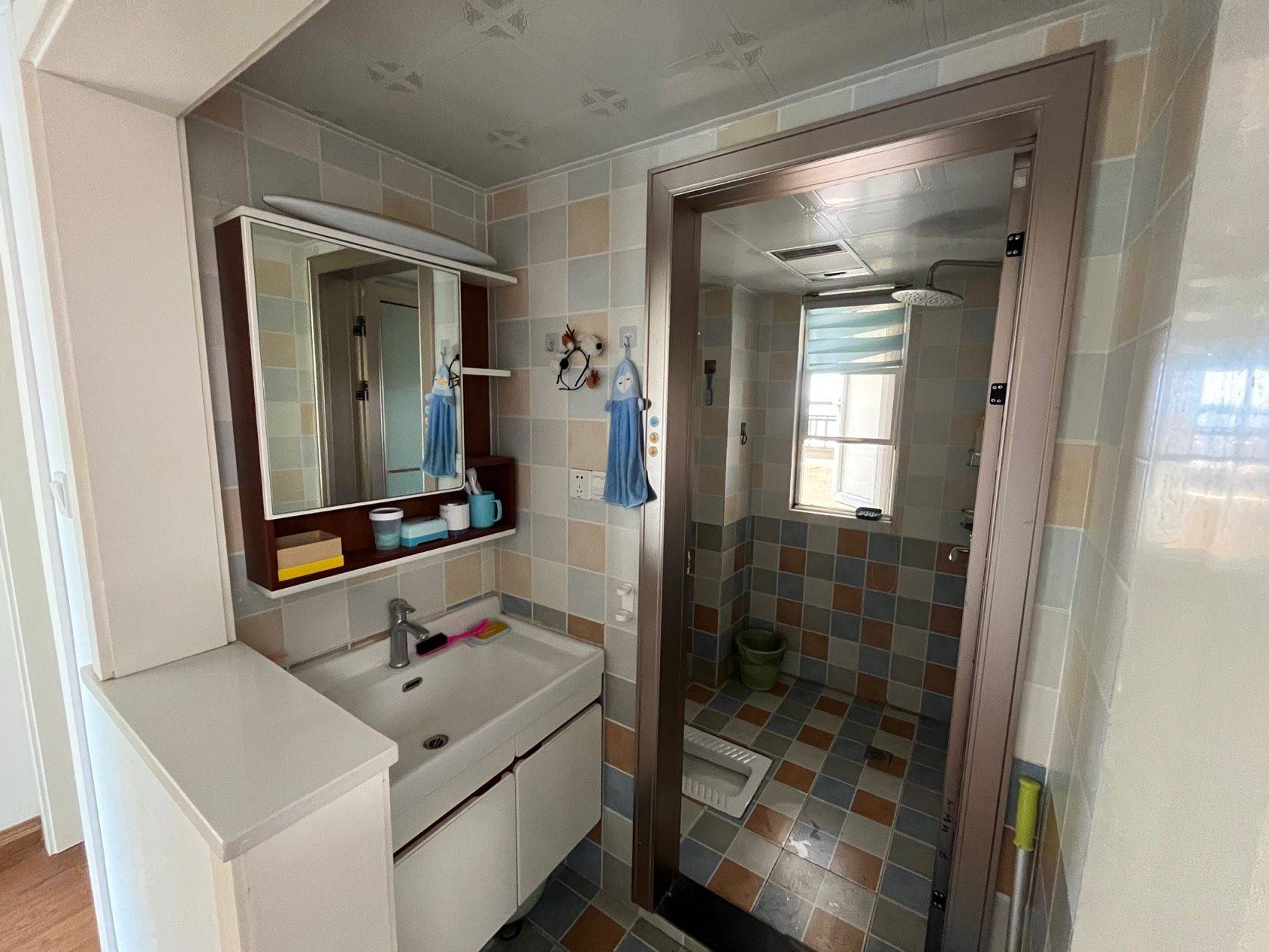 Wuhan-Jiangxia-Cozy Home,Clean&Comfy,No Gender Limit,Hustle & Bustle,“Friends”,Chilled,LGBTQ Friendly,Pet Friendly