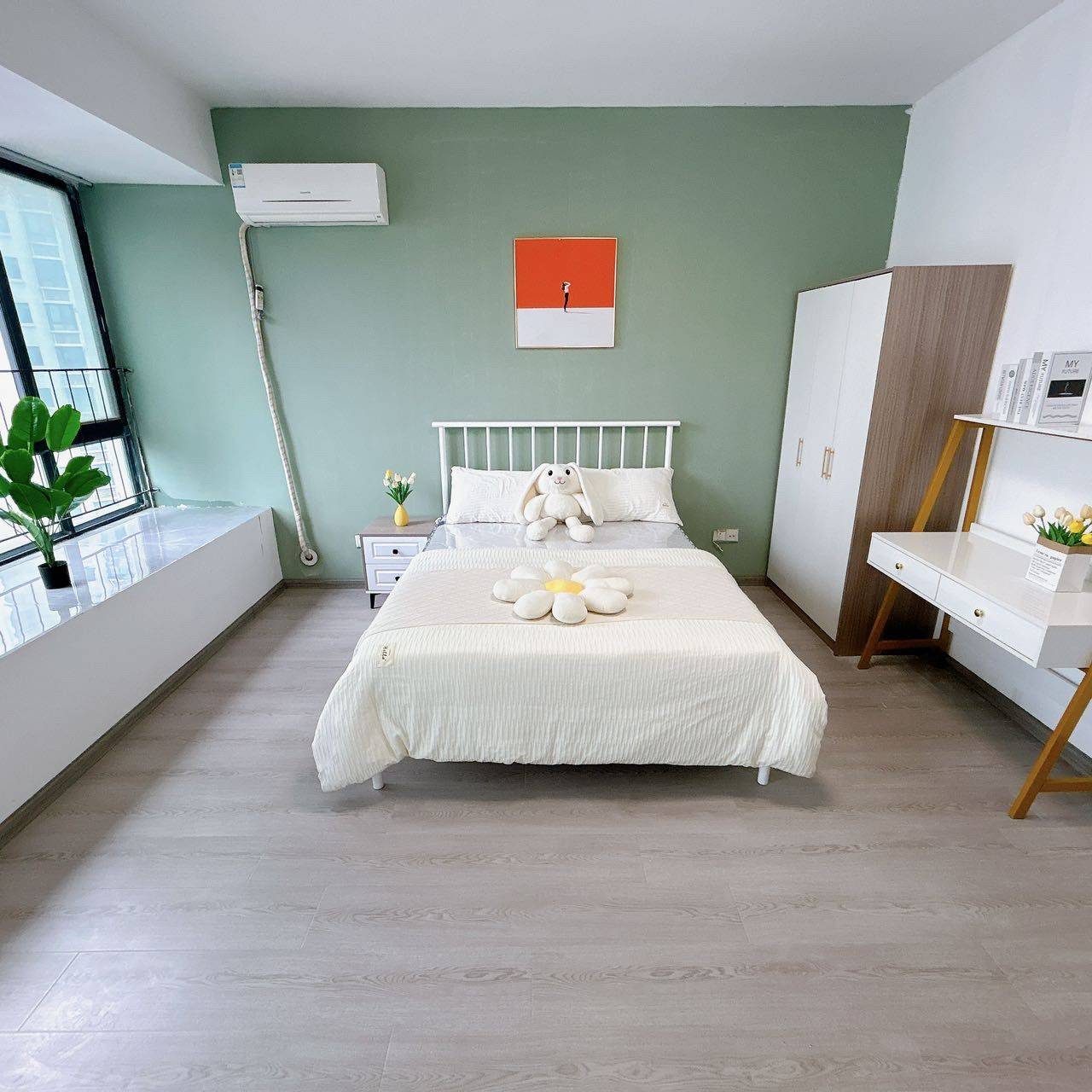 Wuhan-Hongshan-Cozy Home,Clean&Comfy,No Gender Limit,Hustle & Bustle,“Friends”,LGBTQ Friendly,Pet Friendly