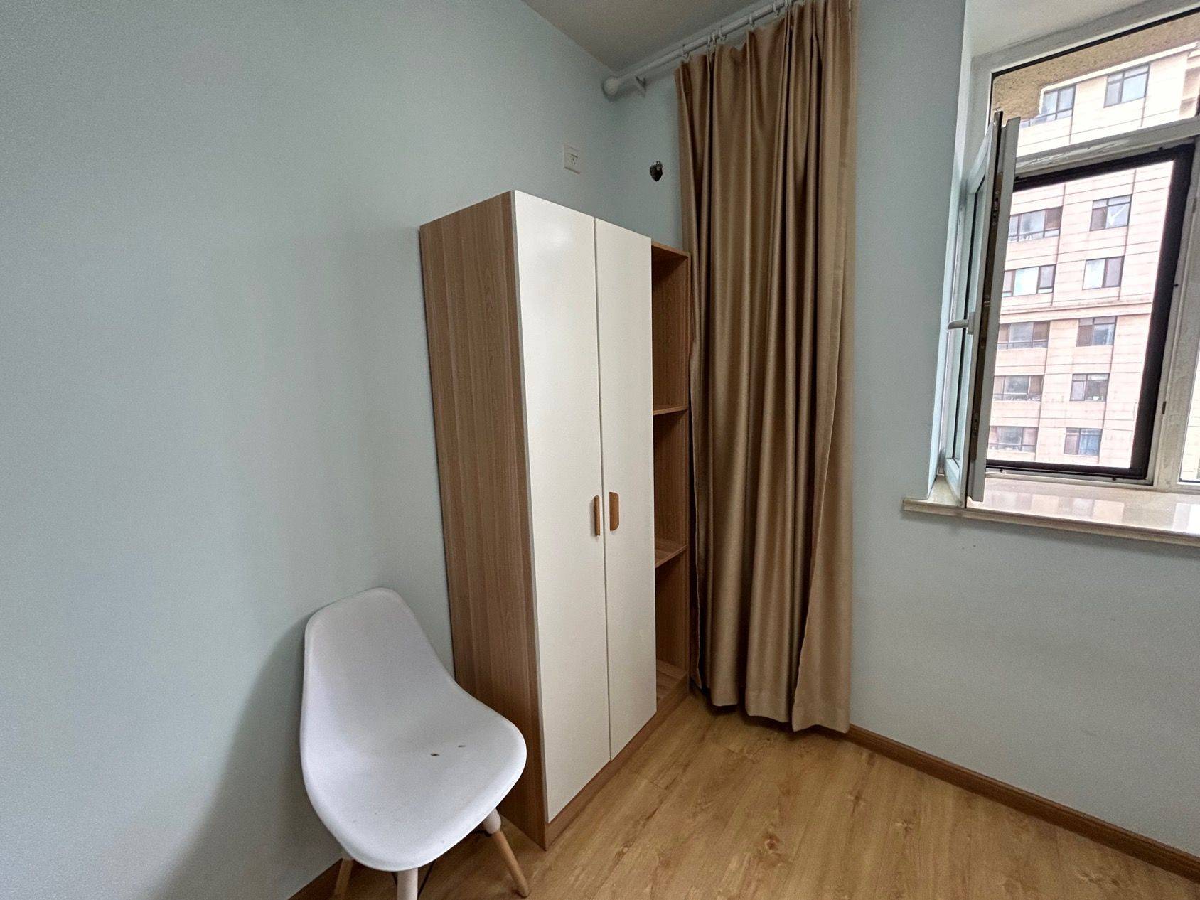 Qingdao-Shibei-Cozy Home,Clean&Comfy,No Gender Limit,Hustle & Bustle