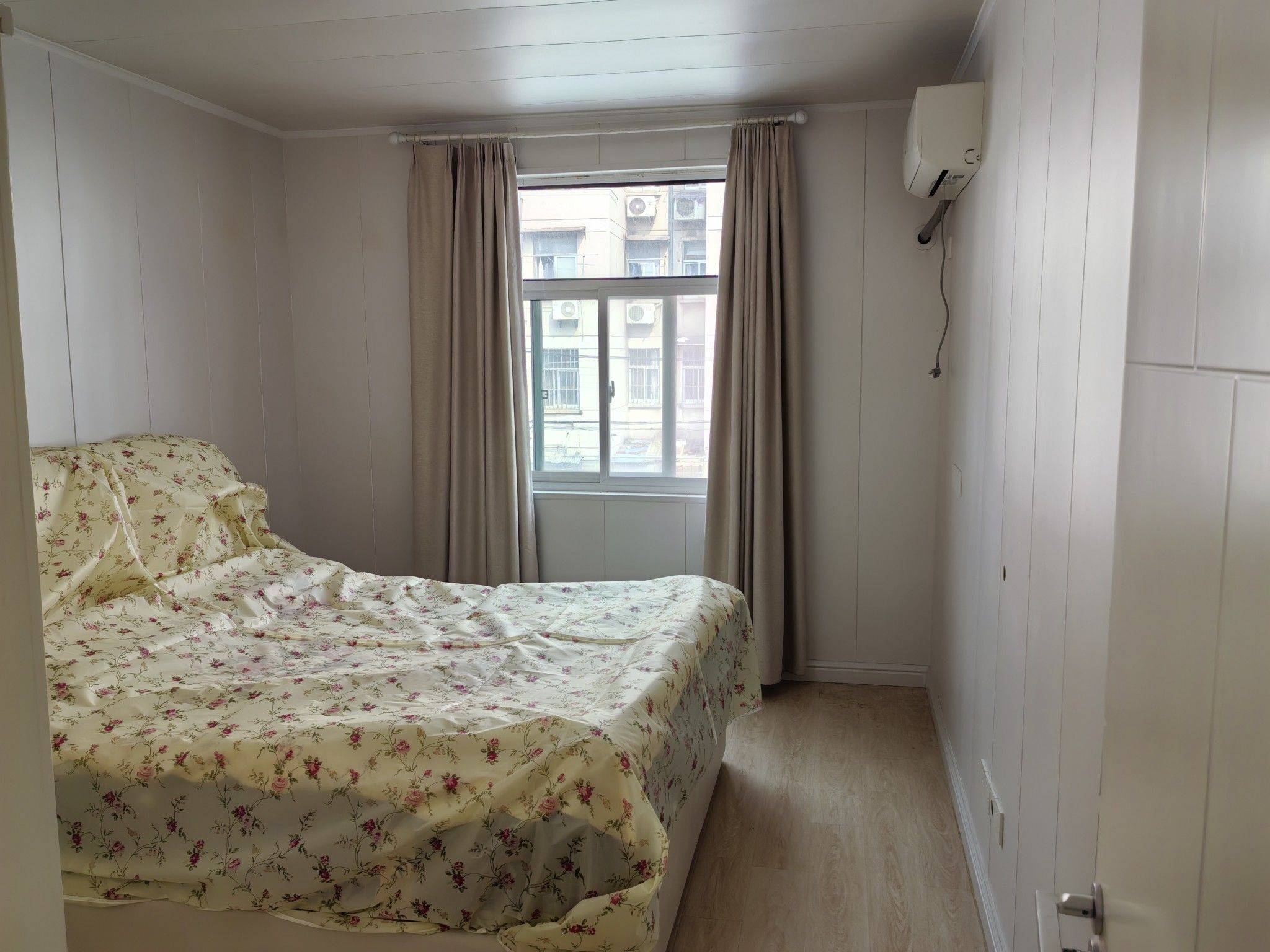 Nanjing-Yuhuatai-Cozy Home,Clean&Comfy,No Gender Limit,Hustle & Bustle