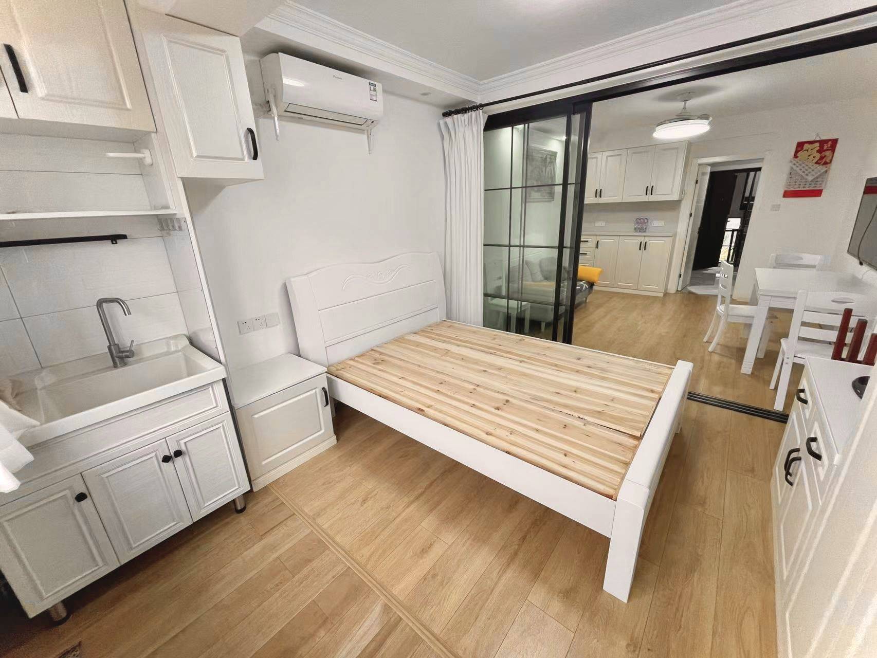 上海-静安-温馨小窝,干净治愈,不限性别,市井烟火气,老友记,慢时光,LGBTQ友好,宠物友好