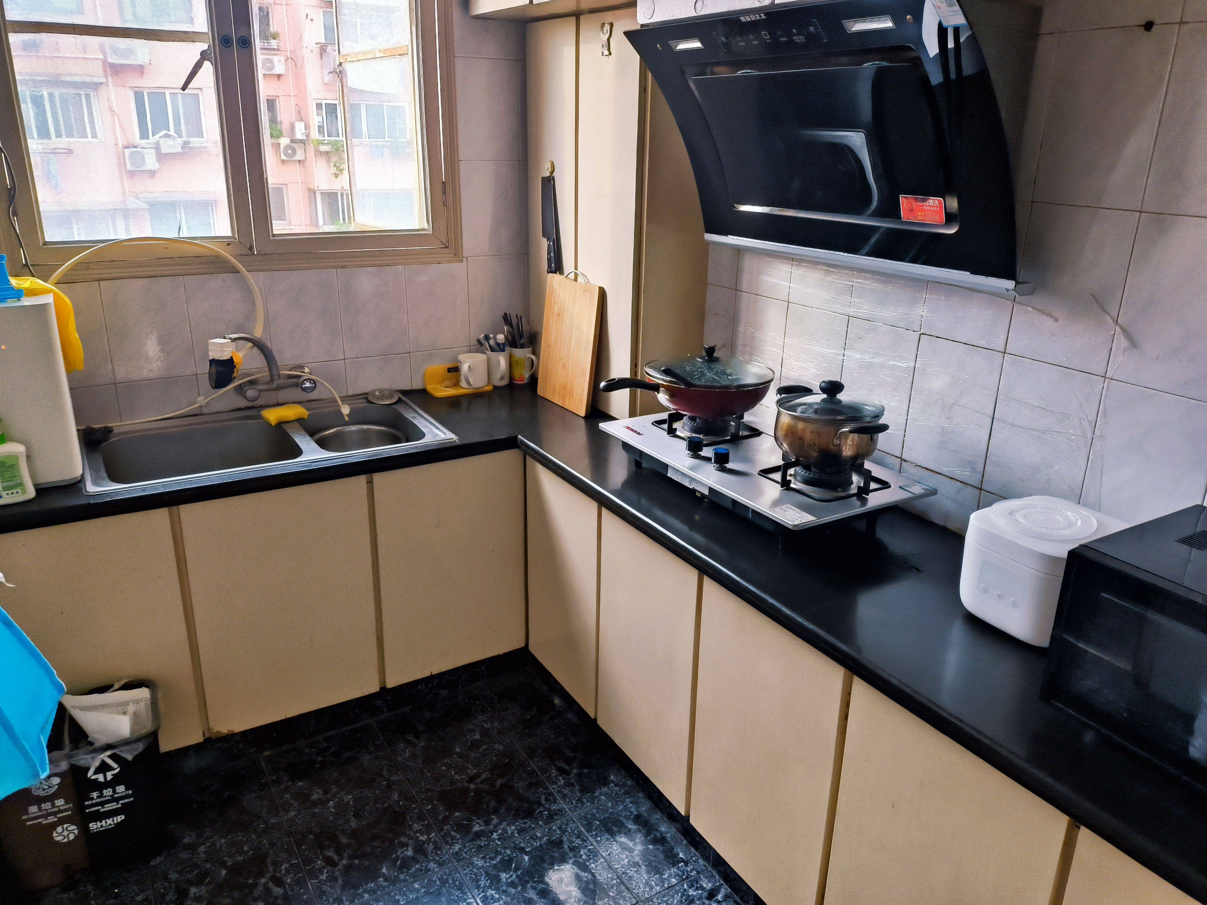 Shanghai-Minhang-Cozy Home,Clean&Comfy,No Gender Limit,Hustle & Bustle,“Friends”,Chilled,LGBTQ Friendly,Pet Friendly