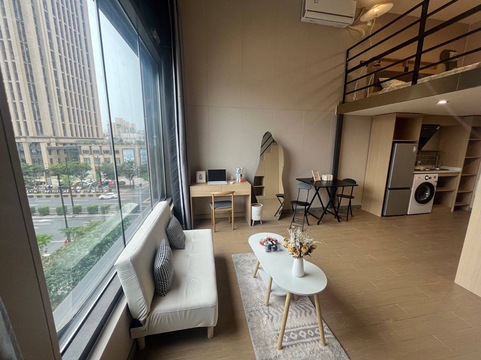 虹口 四平路(地铁站)