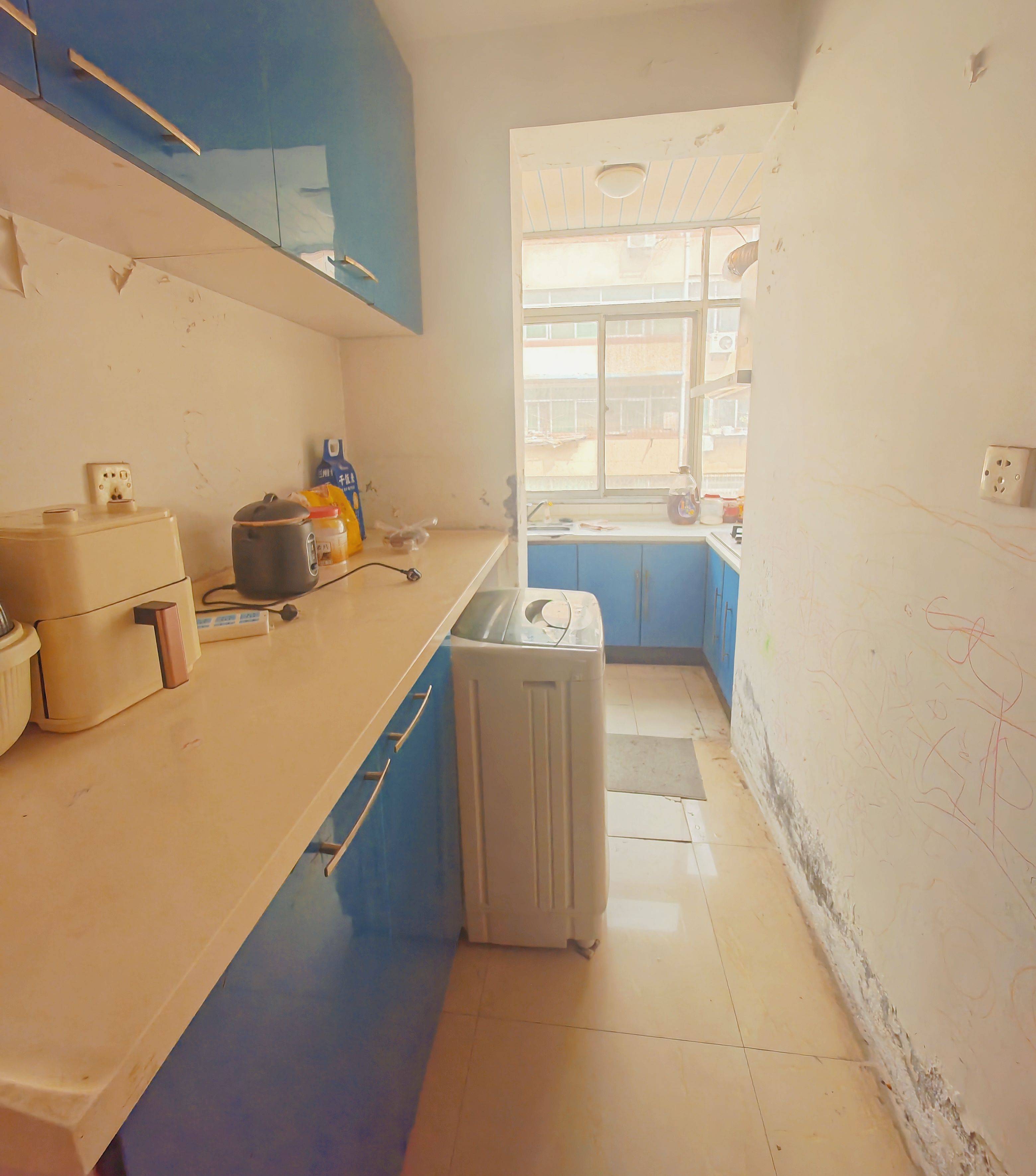 Clean&Comfy | No Gender Limit | Hustle & Bustle | Pet Friendly
