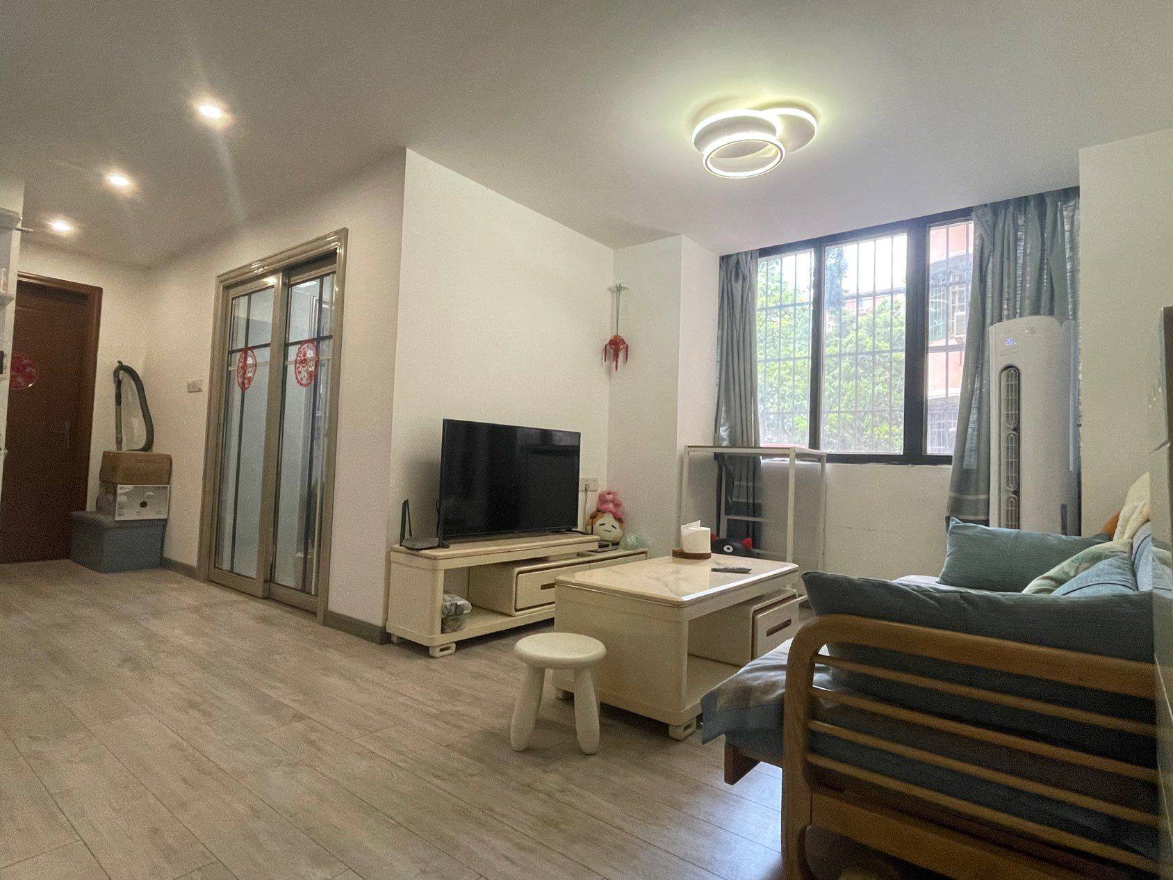 Guangzhou-Tianhe-Cozy Home,Clean&Comfy,No Gender Limit,Hustle & Bustle,“Friends”,Chilled,LGBTQ Friendly,Pet Friendly