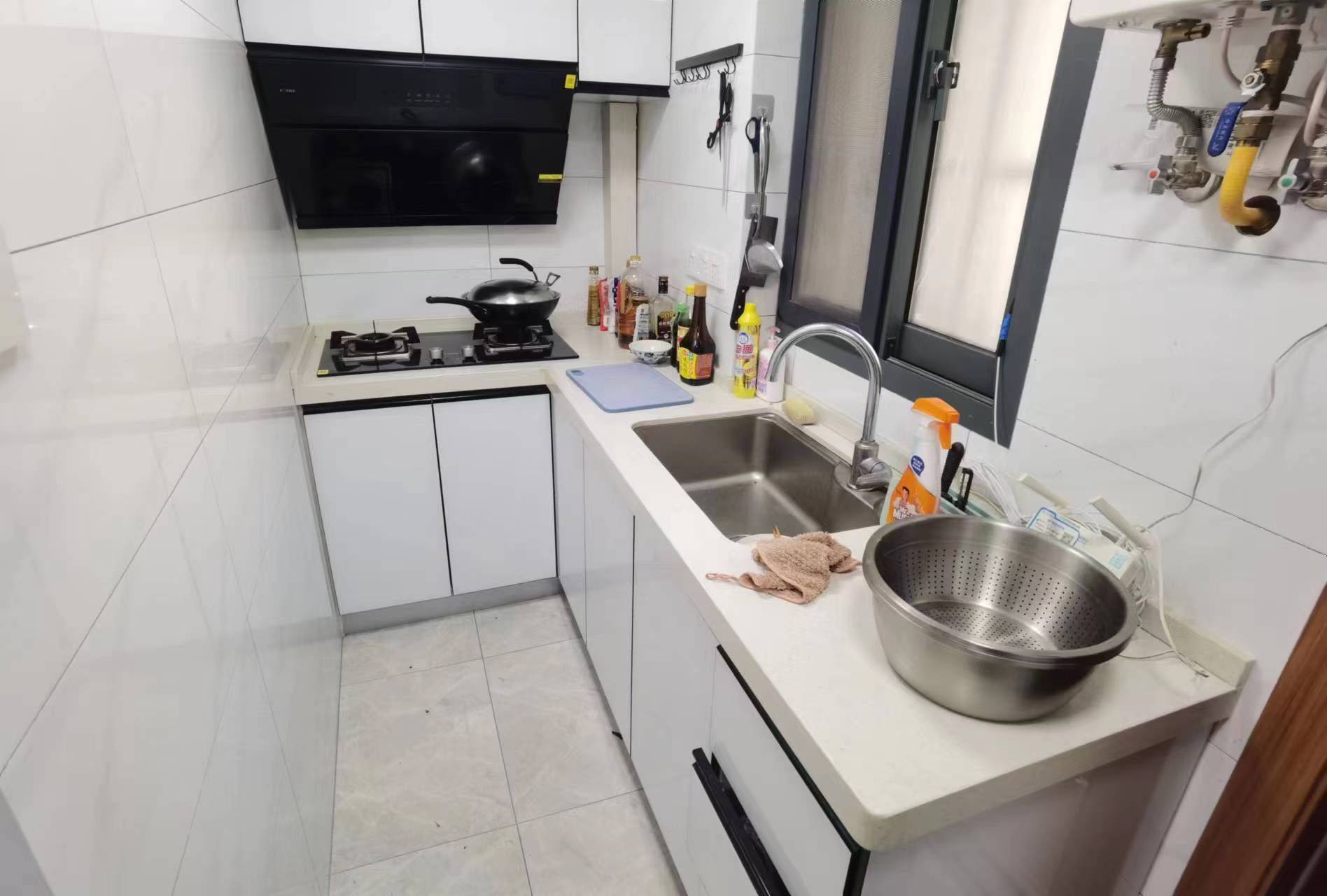Shanghai-Pudong-Cozy Home,Clean&Comfy,No Gender Limit,Hustle & Bustle,“Friends”,Chilled