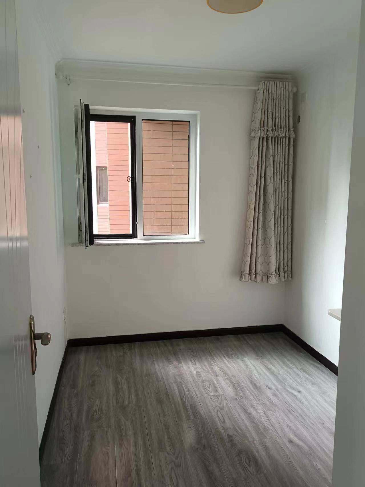 Beijing-Fengtai-Line 14,👯‍♀️,Seeking Flatmate,LGBTQ Friendly