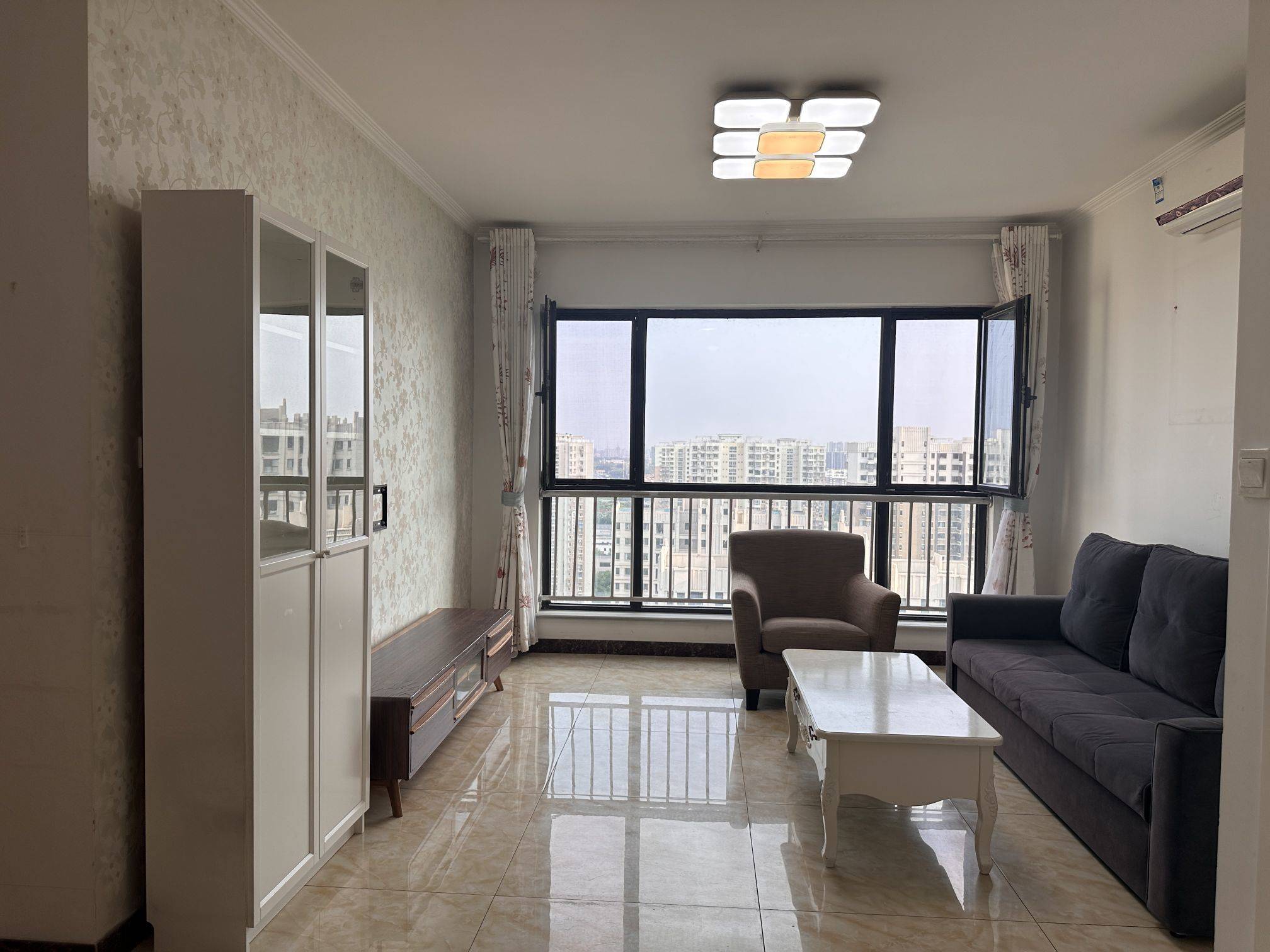 Beijing-Daxing-Clean&Comfy,No Gender Limit