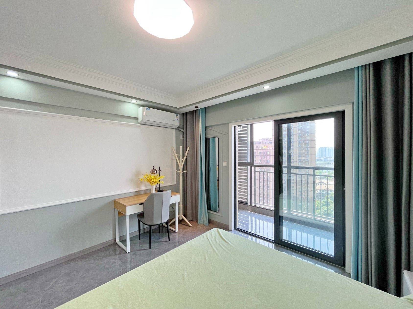 Wuhan-Hongshan-Shared Apartment,Sublet,Seeking Flatmate,Long & Short Term