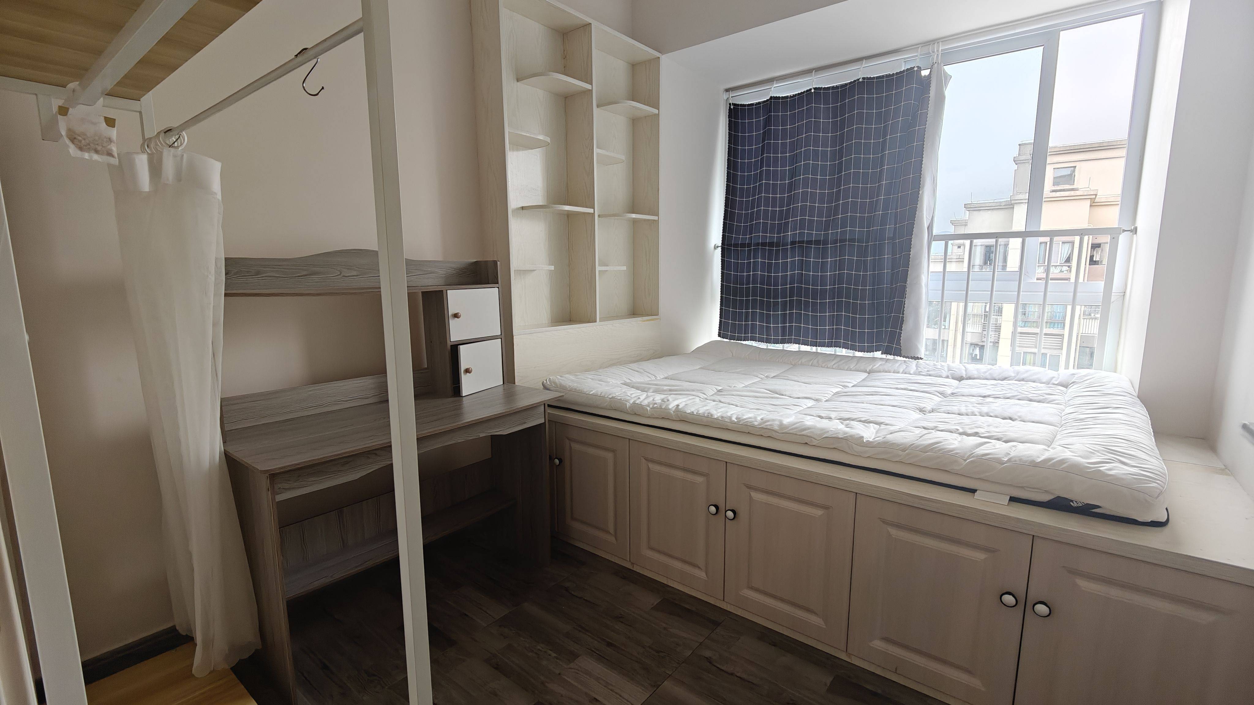 重庆-南岸-随时可入住,房东直租,无中介费,个人补贴,温馨小窝,干净治愈,不限性别,市井烟火气