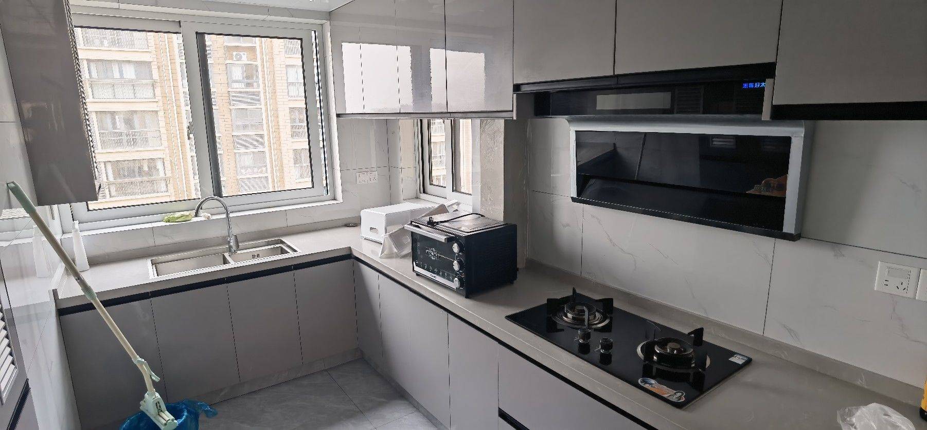 崇明 裕鸿佳苑第六社区安通东路南村