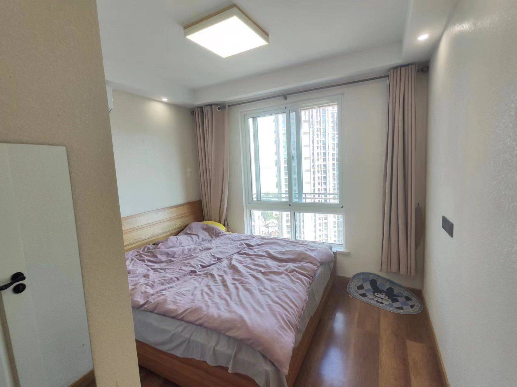 Hangzhou-Qiantang-Cozy Home,Clean&Comfy,No Gender Limit,Hustle & Bustle