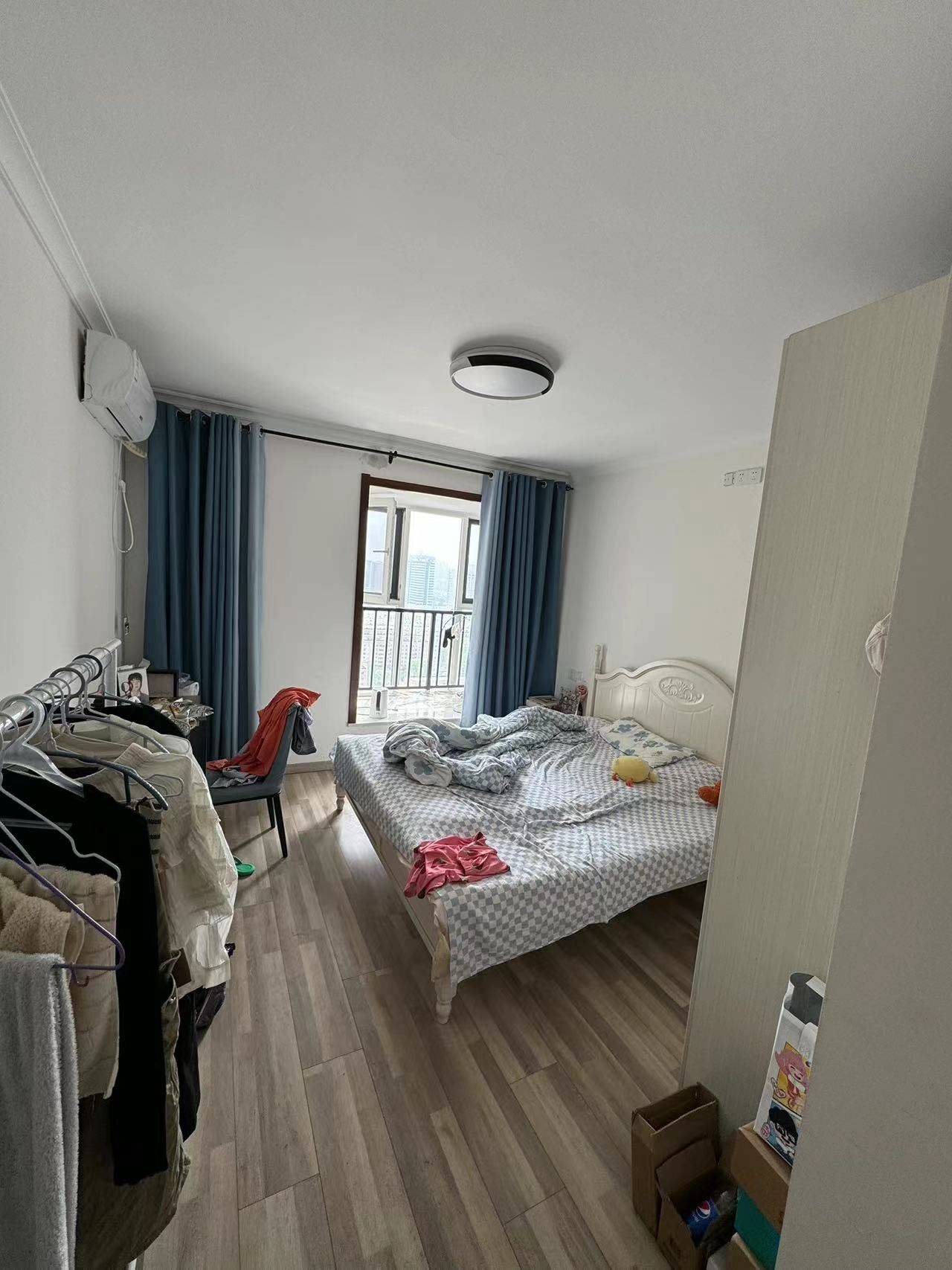 Zhengzhou-Erqi-Cozy Home,Clean&Comfy,No Gender Limit,Hustle & Bustle,“Friends”,Chilled,LGBTQ Friendly,Pet Friendly