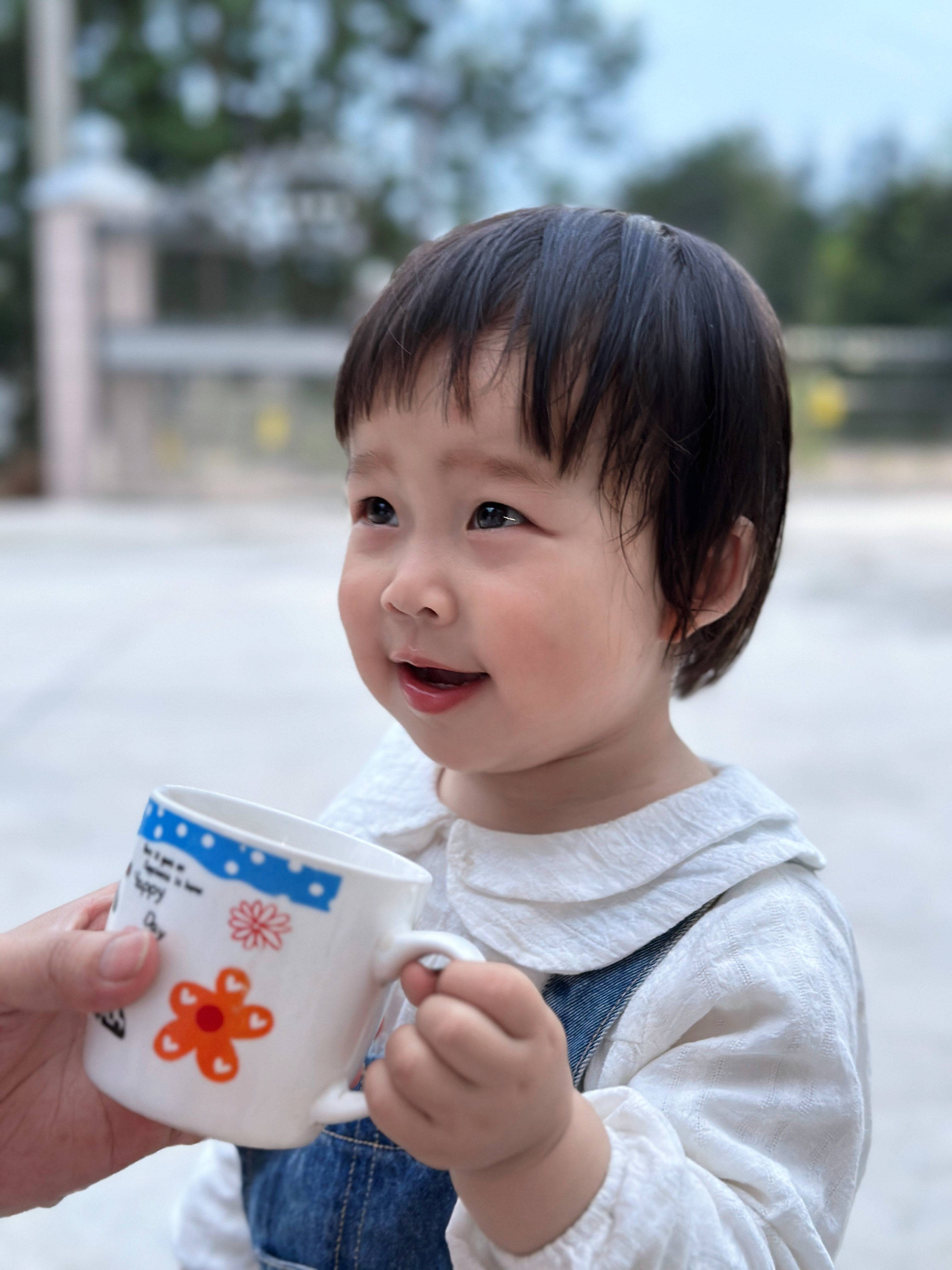 李
