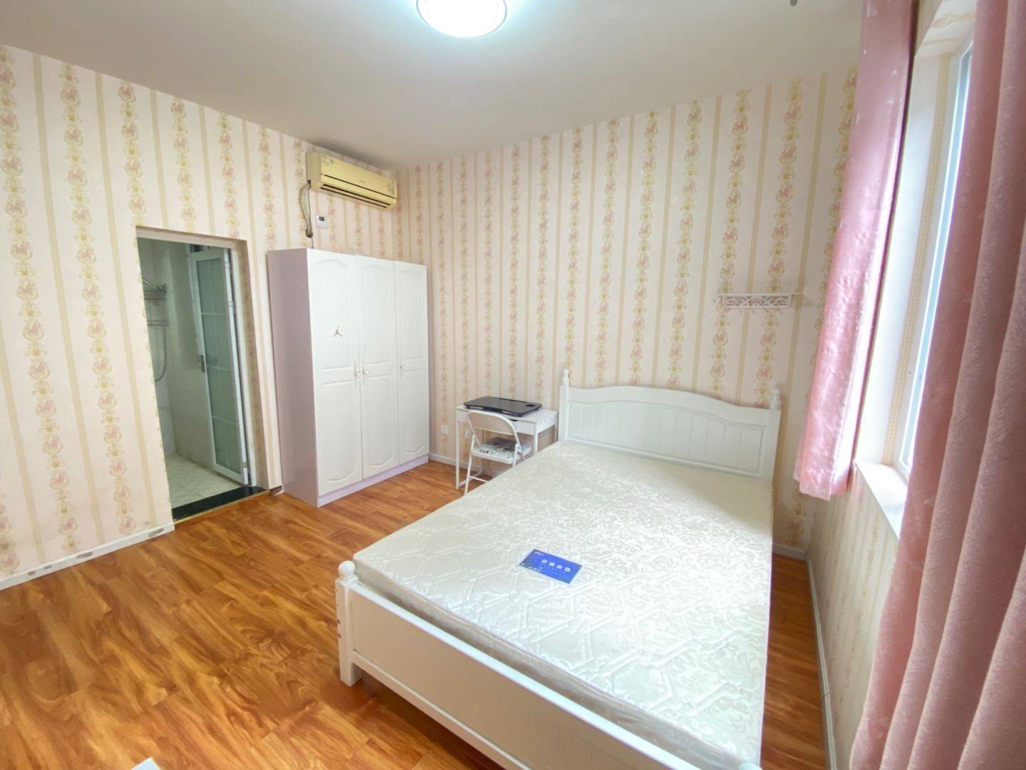 Chengdu-JinJiang-Cozy Home,No Gender Limit,Hustle & Bustle,Pet Friendly