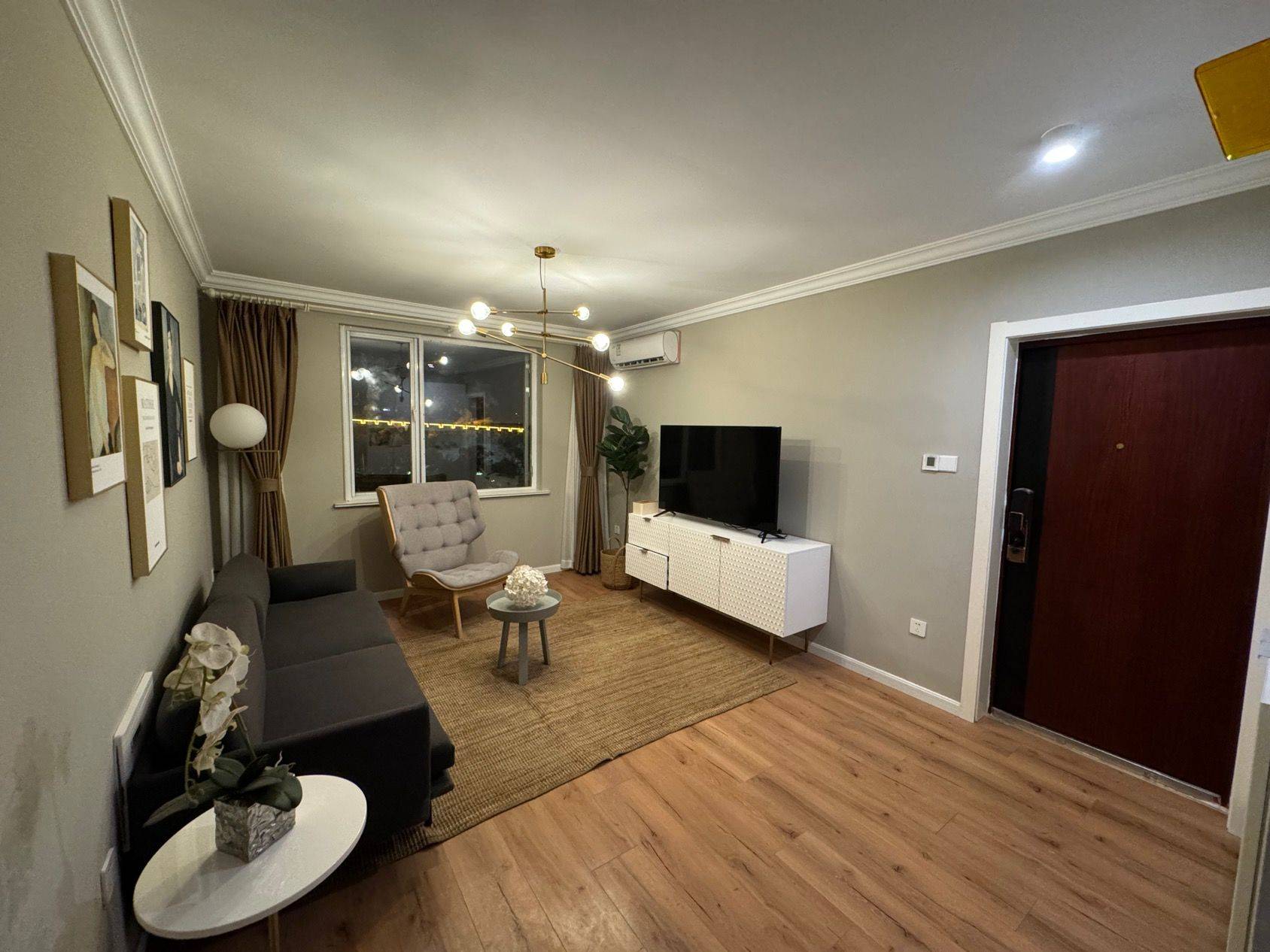 公婆骑着摩的整租房源2