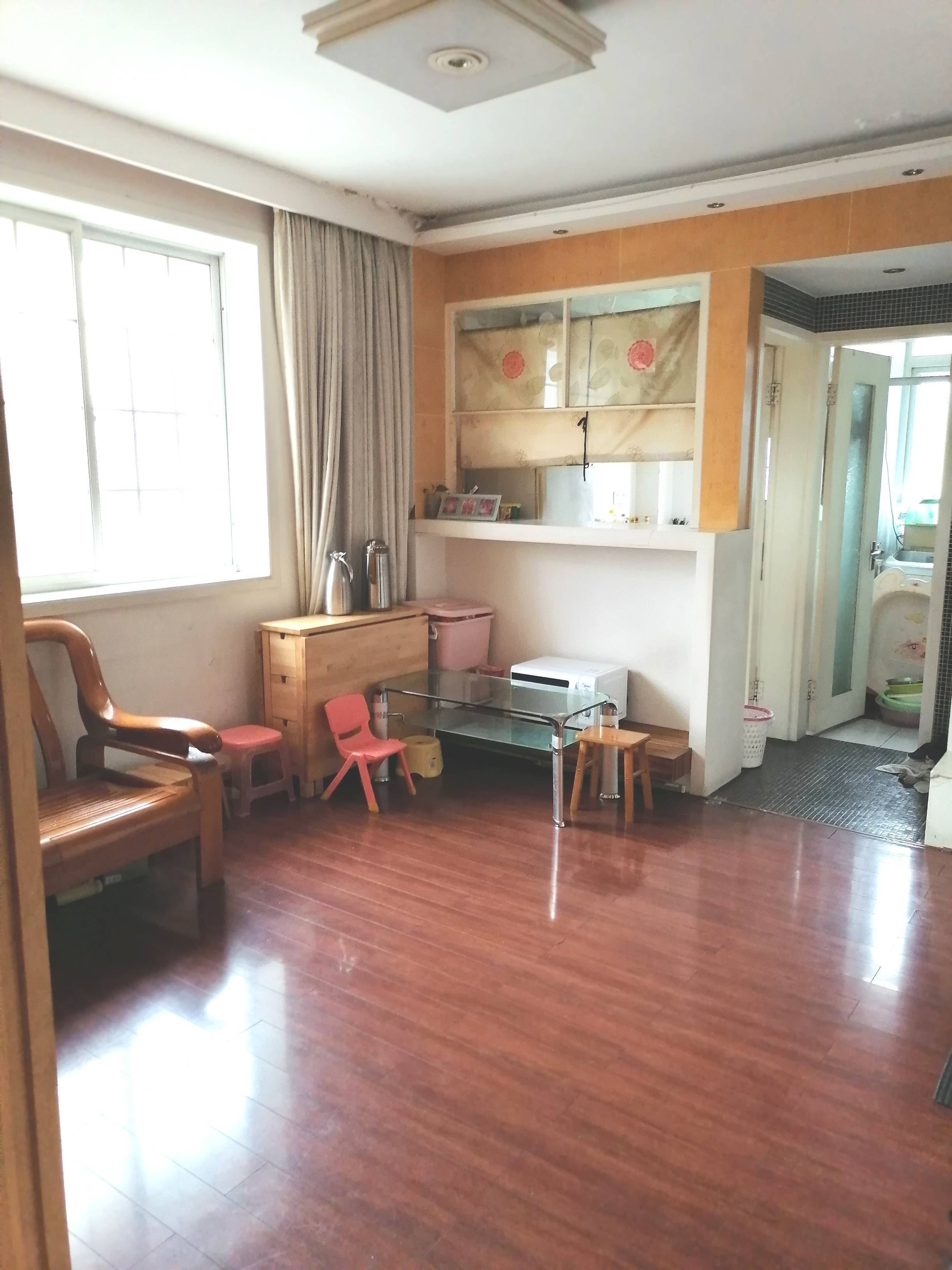 Nanjing-Qinhuai-Cozy Home,Clean&Comfy,No Gender Limit,Hustle & Bustle,“Friends”,Chilled,LGBTQ Friendly,Pet Friendly