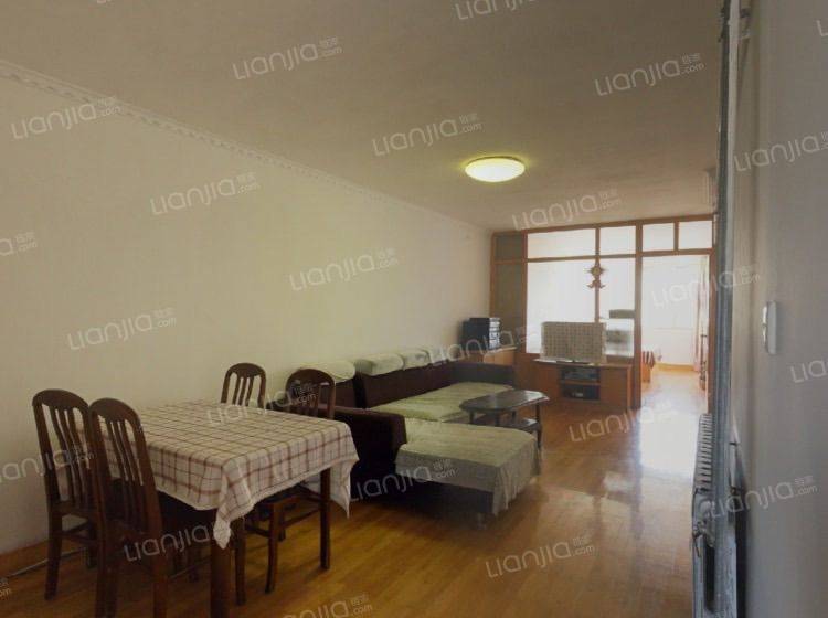 Qingdao-Shibei-Cozy Home,Hustle & Bustle