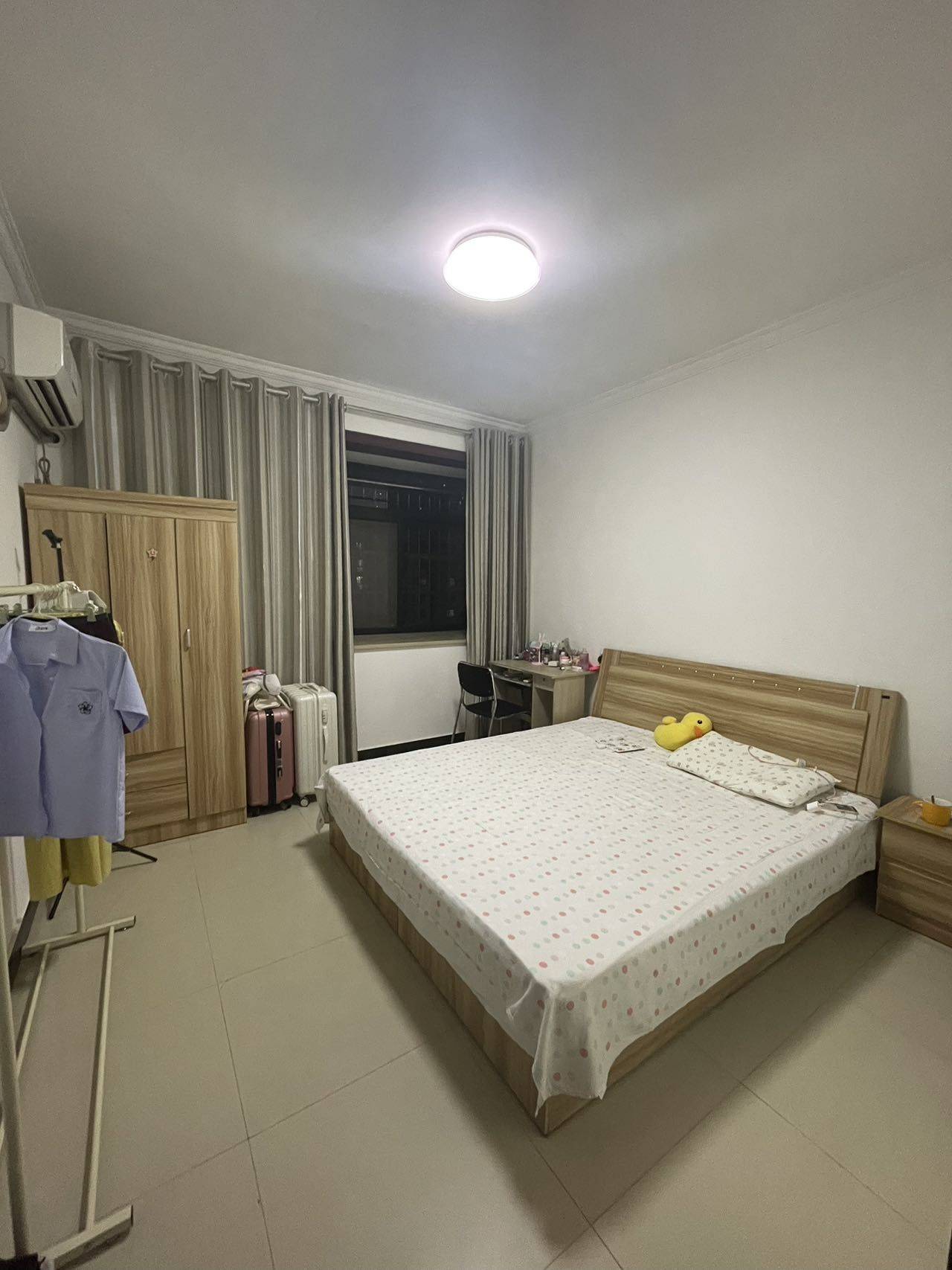 Wuhan-Jiangxia-Cozy Home,Clean&Comfy,No Gender Limit,Hustle & Bustle,“Friends”,Chilled