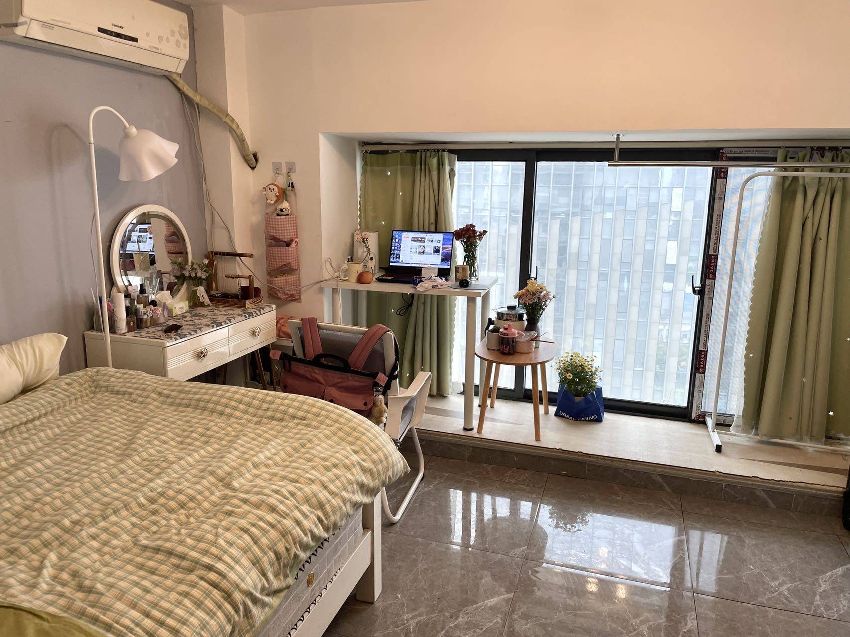 Shanghai-Songjiang-Cozy Home,Clean&Comfy,Hustle & Bustle,“Friends”