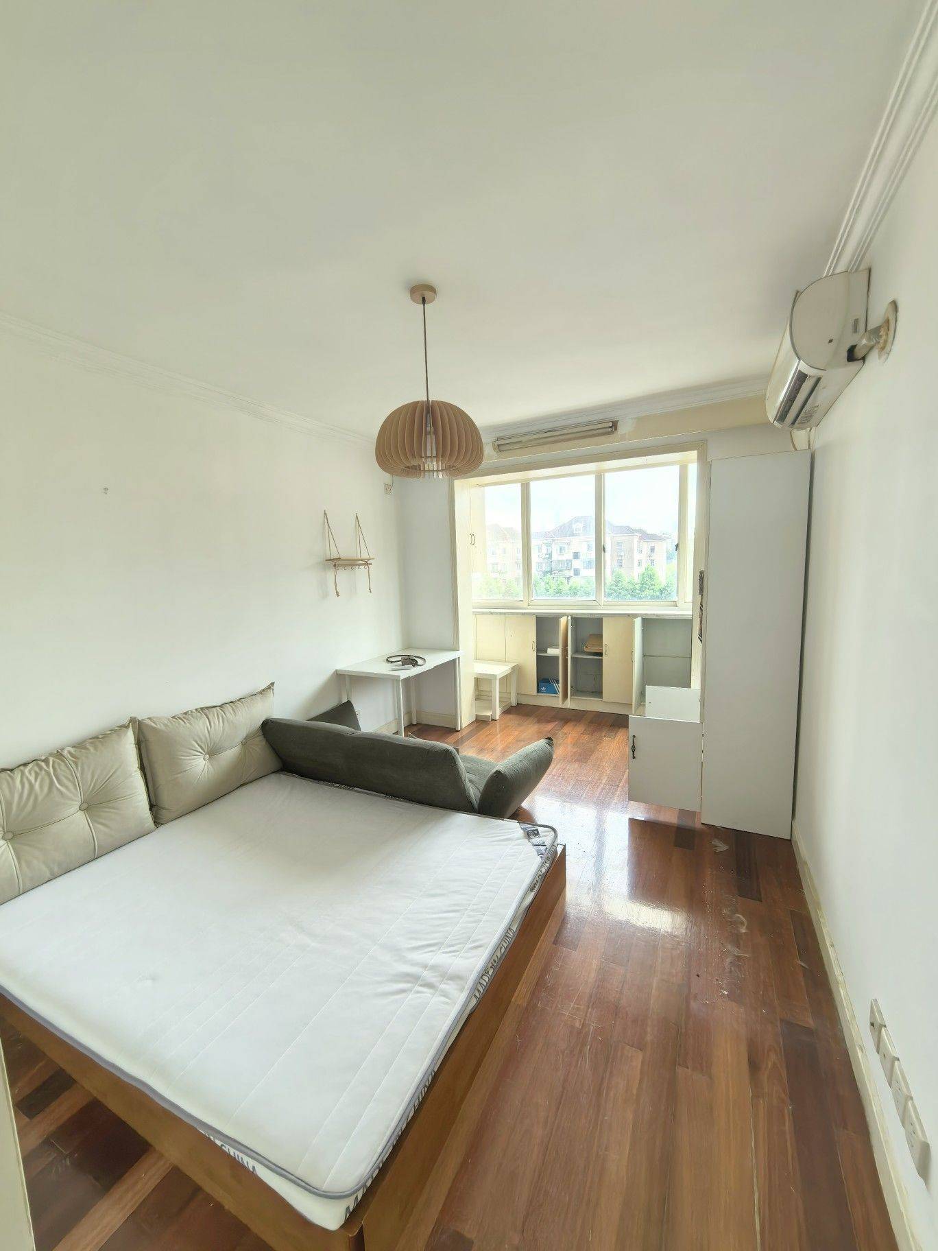 Shanghai-Yangpu-Cozy Home,Clean&Comfy,No Gender Limit,Hustle & Bustle