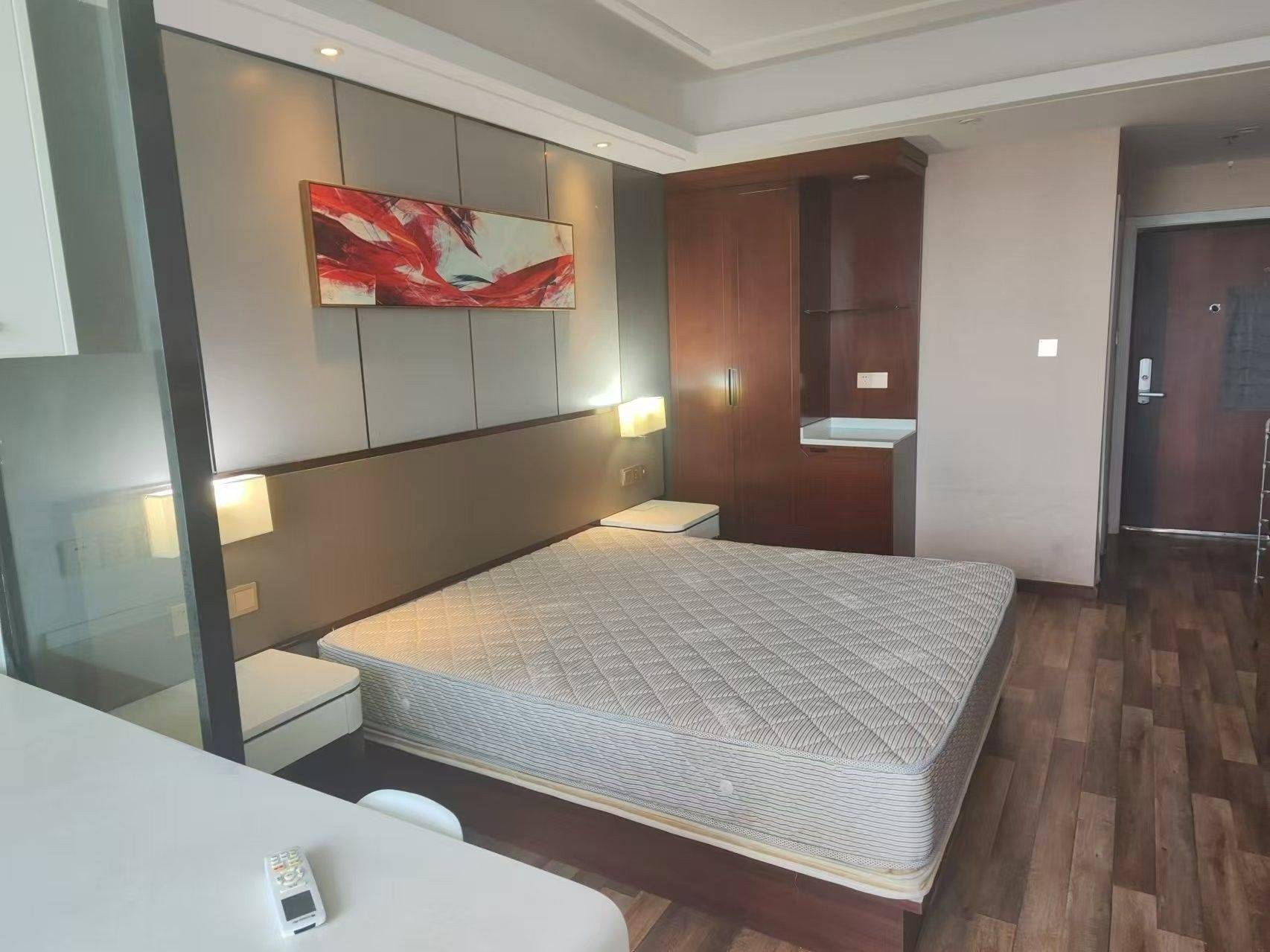 Wuhan-Hongshan-Cozy Home,Clean&Comfy,No Gender Limit,Hustle & Bustle,“Friends”,Chilled,LGBTQ Friendly