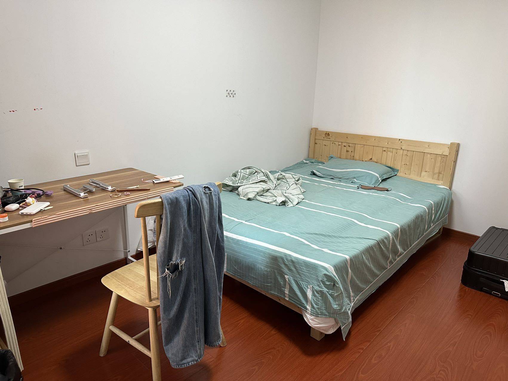 Shanghai-Pudong-Cozy Home,Clean&Comfy,No Gender Limit,Hustle & Bustle,“Friends”,Chilled,LGBTQ Friendly,Pet Friendly