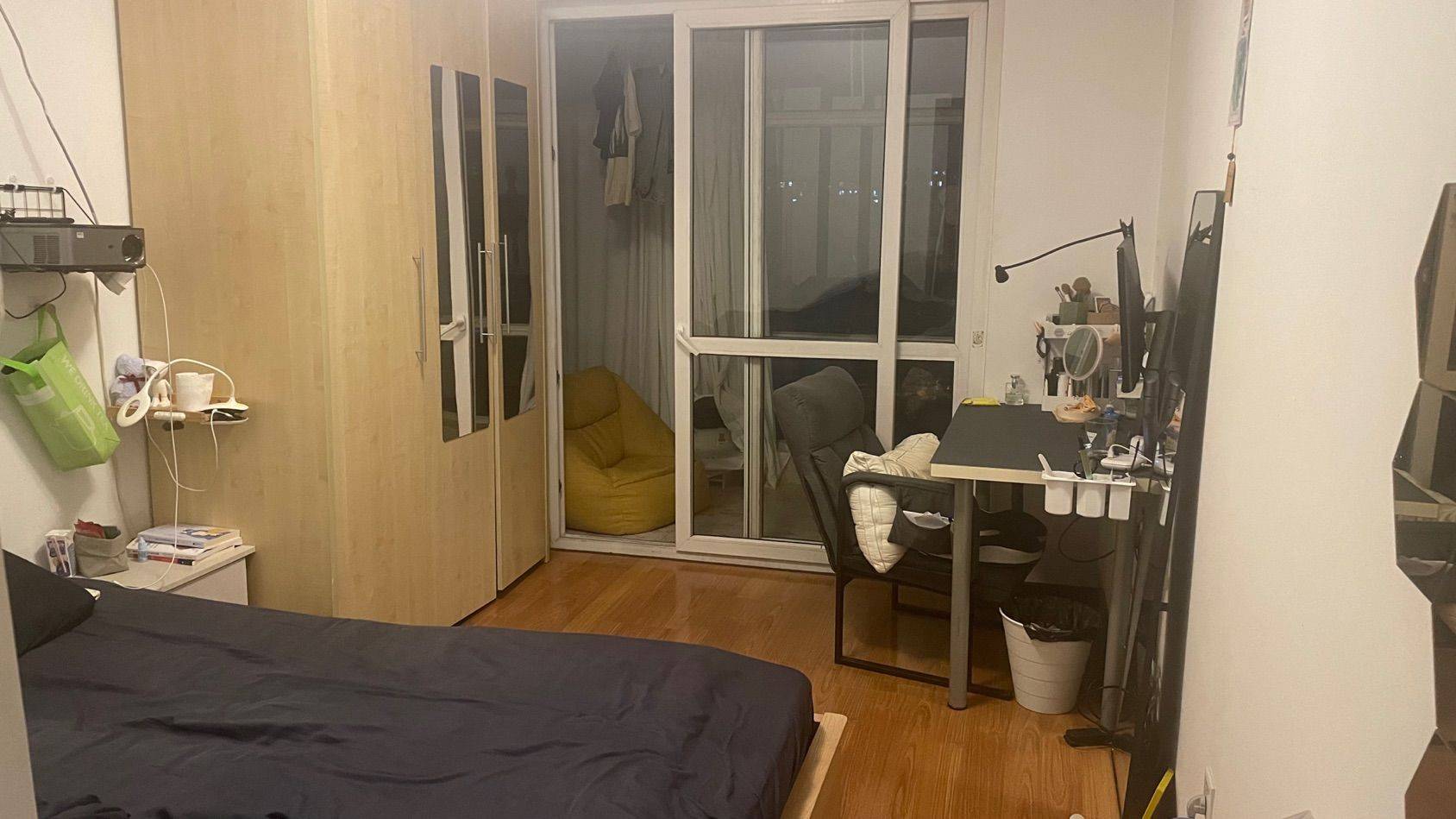 Beijing-Dongcheng-Cozy Home,Clean&Comfy,No Gender Limit,Hustle & Bustle,“Friends”,Chilled,LGBTQ Friendly