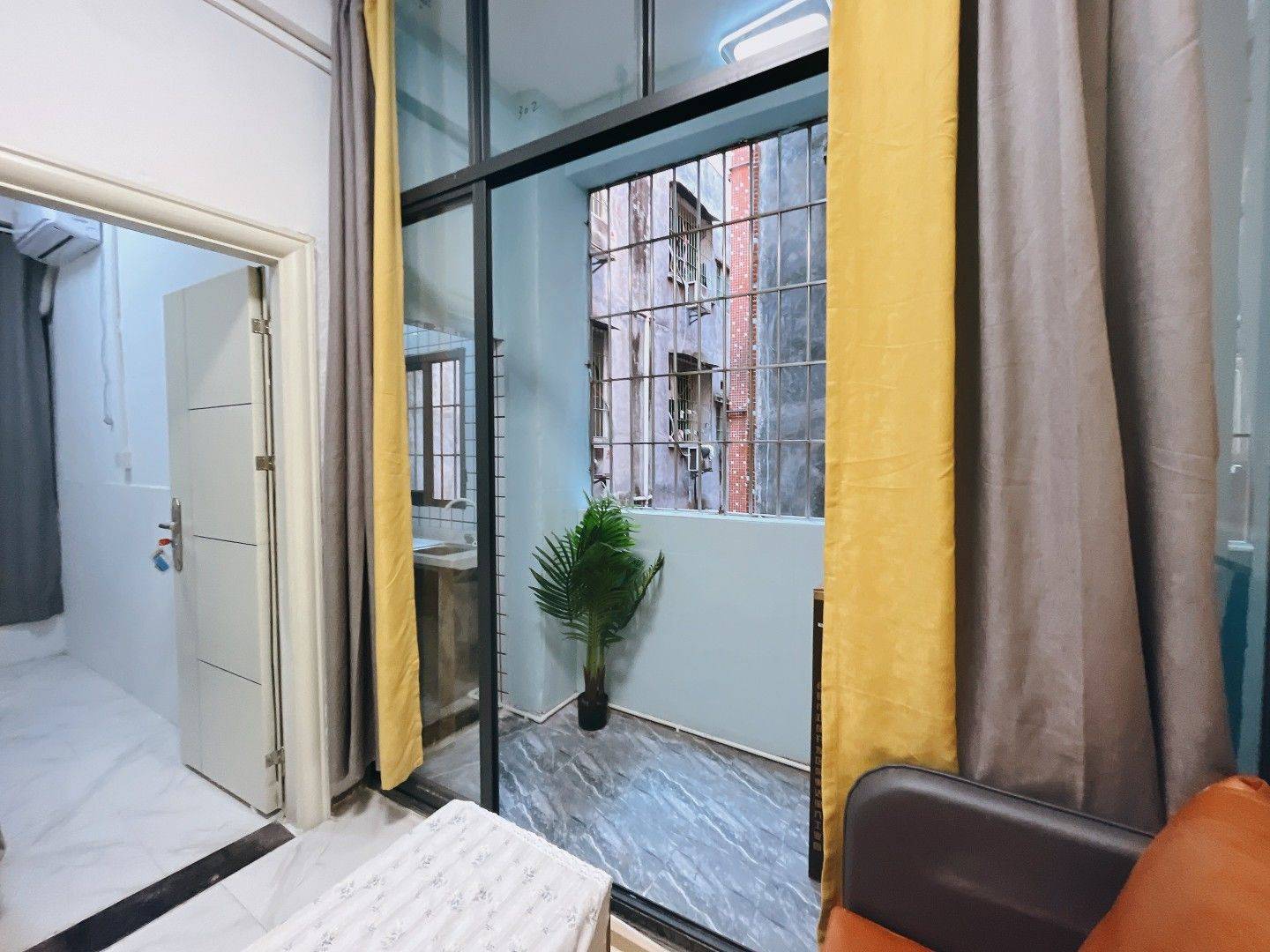 Guangzhou-Tianhe-Cozy Home,Clean&Comfy,No Gender Limit,Hustle & Bustle,“Friends”,Chilled,LGBTQ Friendly,Pet Friendly