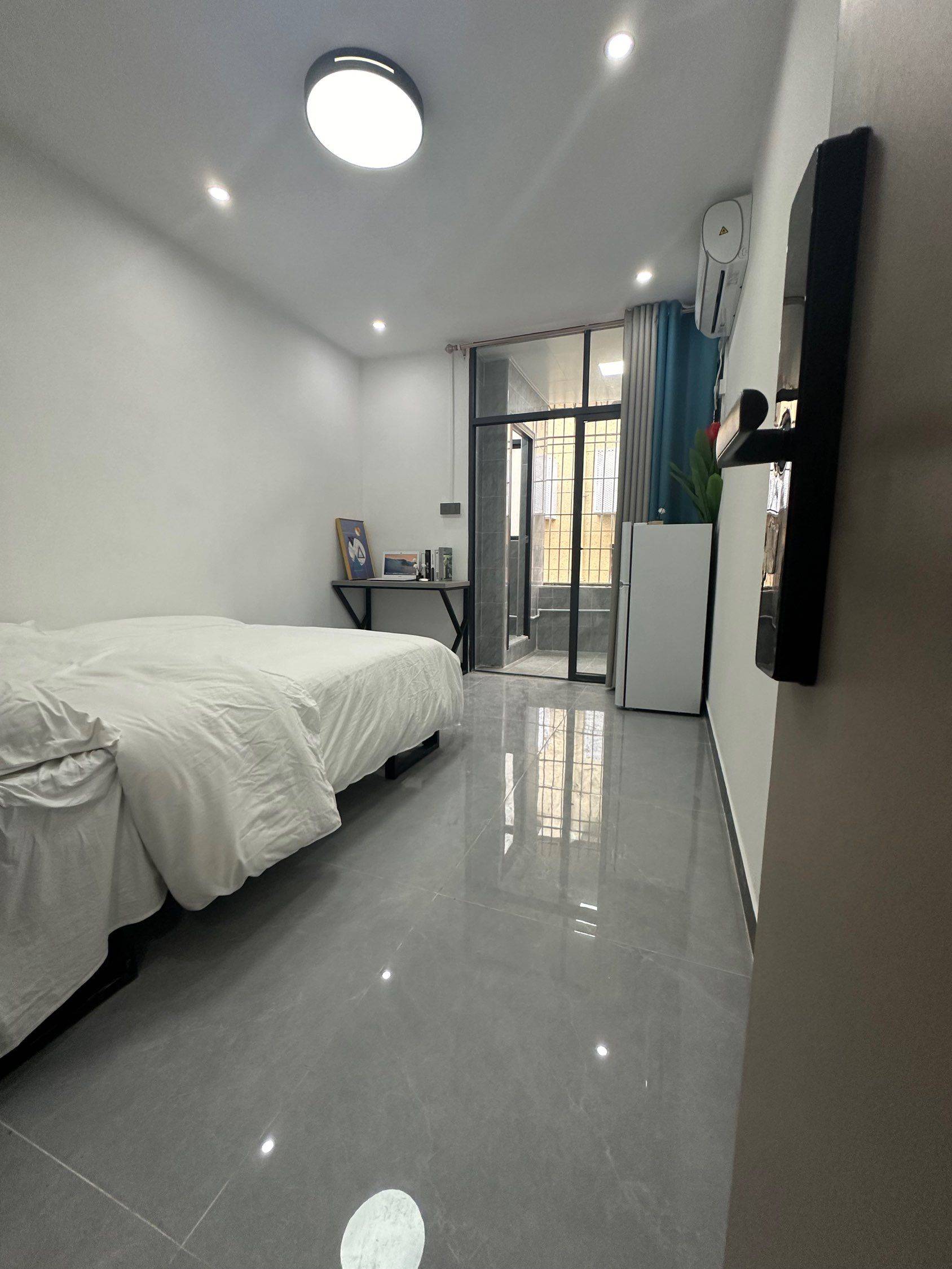 Shenzhen-BaoAn-24小时宝安值班,Pet Friendly,Cozy Home,Clean&Comfy,No Gender Limit,Hustle & Bustle