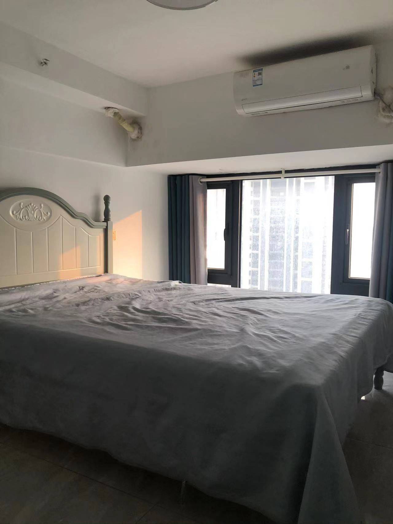 Zhengzhou-Erqi-Cozy Home,Clean&Comfy,No Gender Limit,Hustle & Bustle,“Friends”,Chilled,LGBTQ Friendly,Pet Friendly