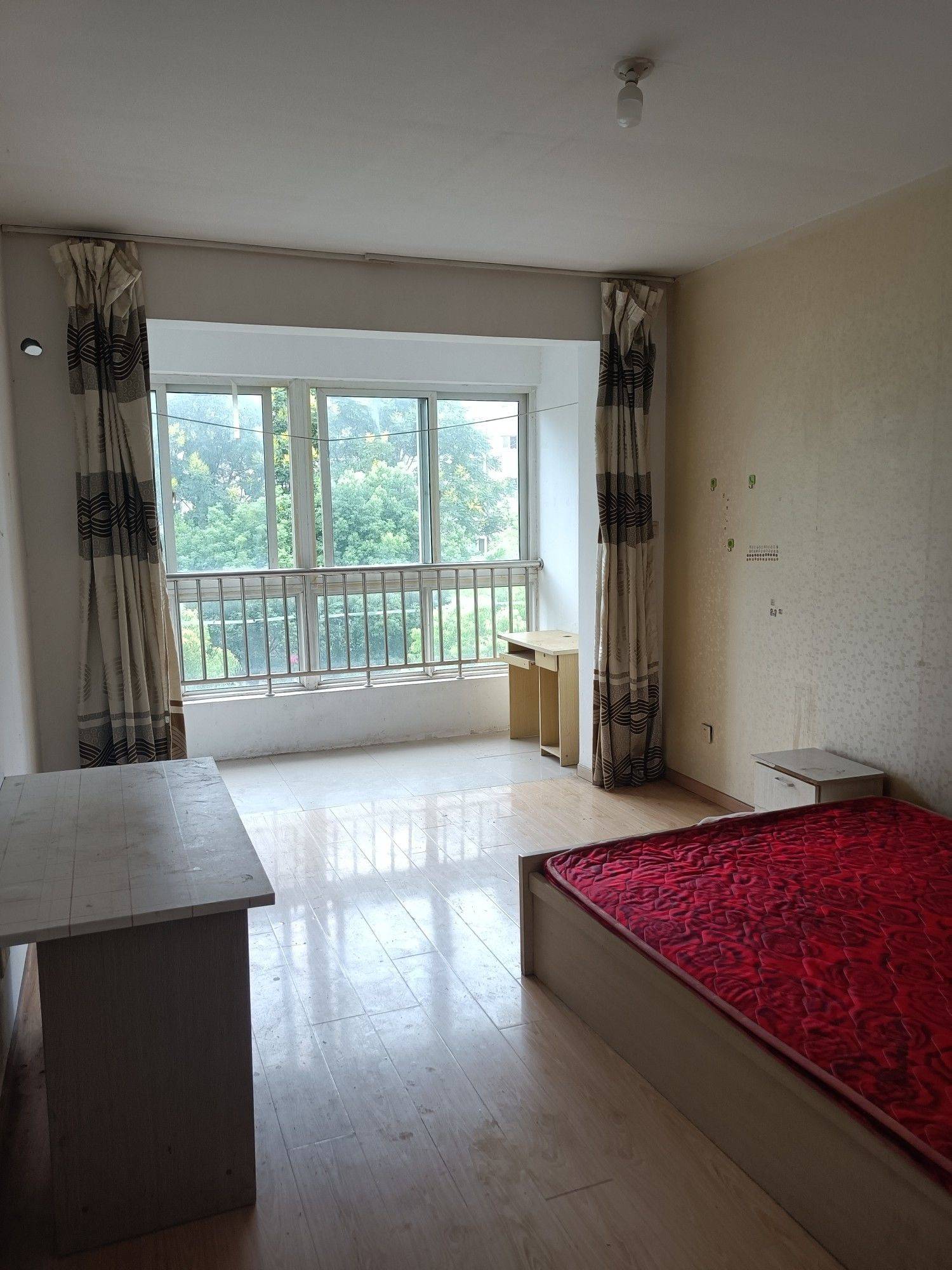 Wuxi-Liangxi-No Gender Limit,Hustle & Bustle,“Friends”,Chilled,Pet Friendly