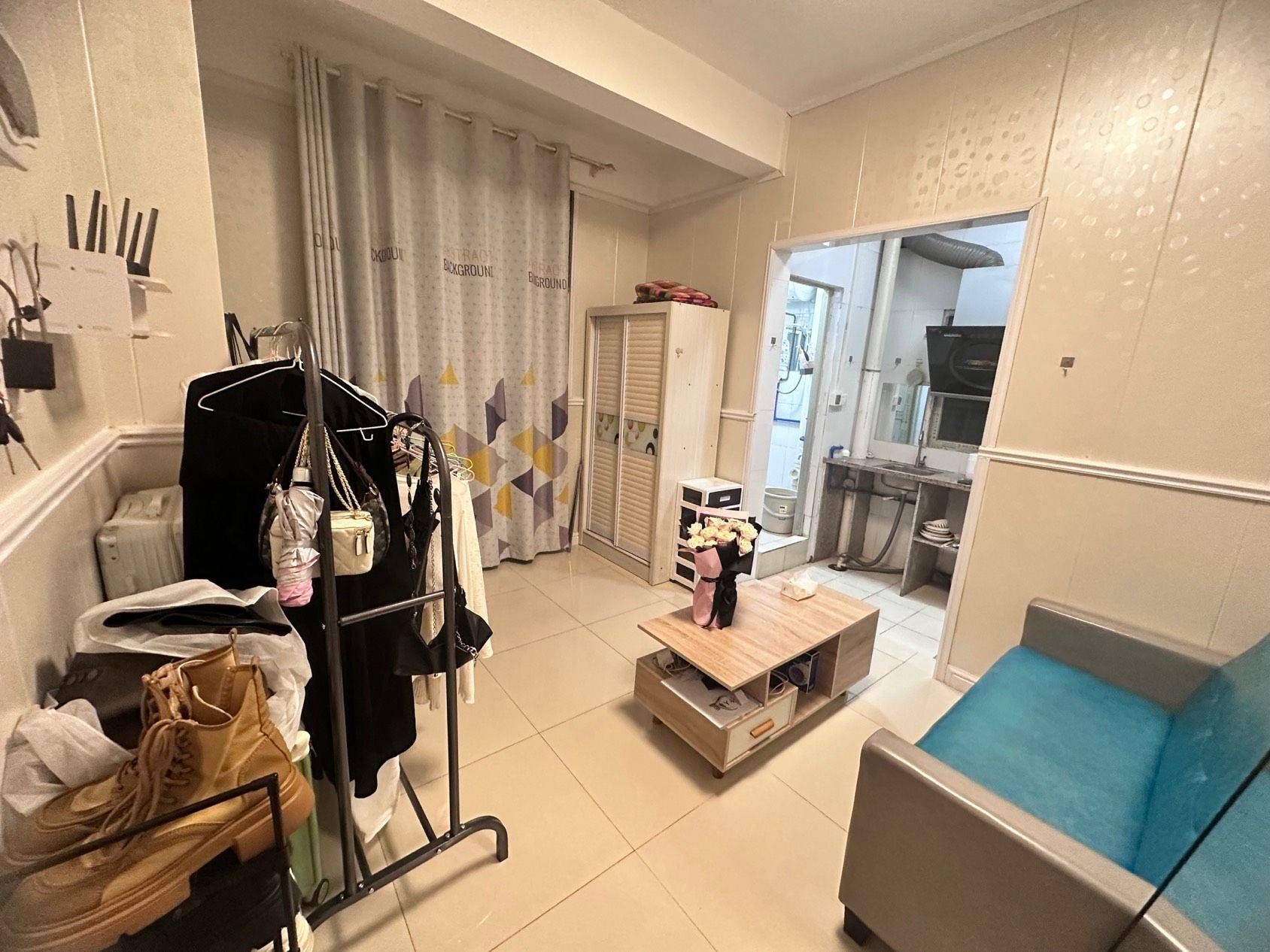 Guangzhou-Baiyun-Pet Friendly