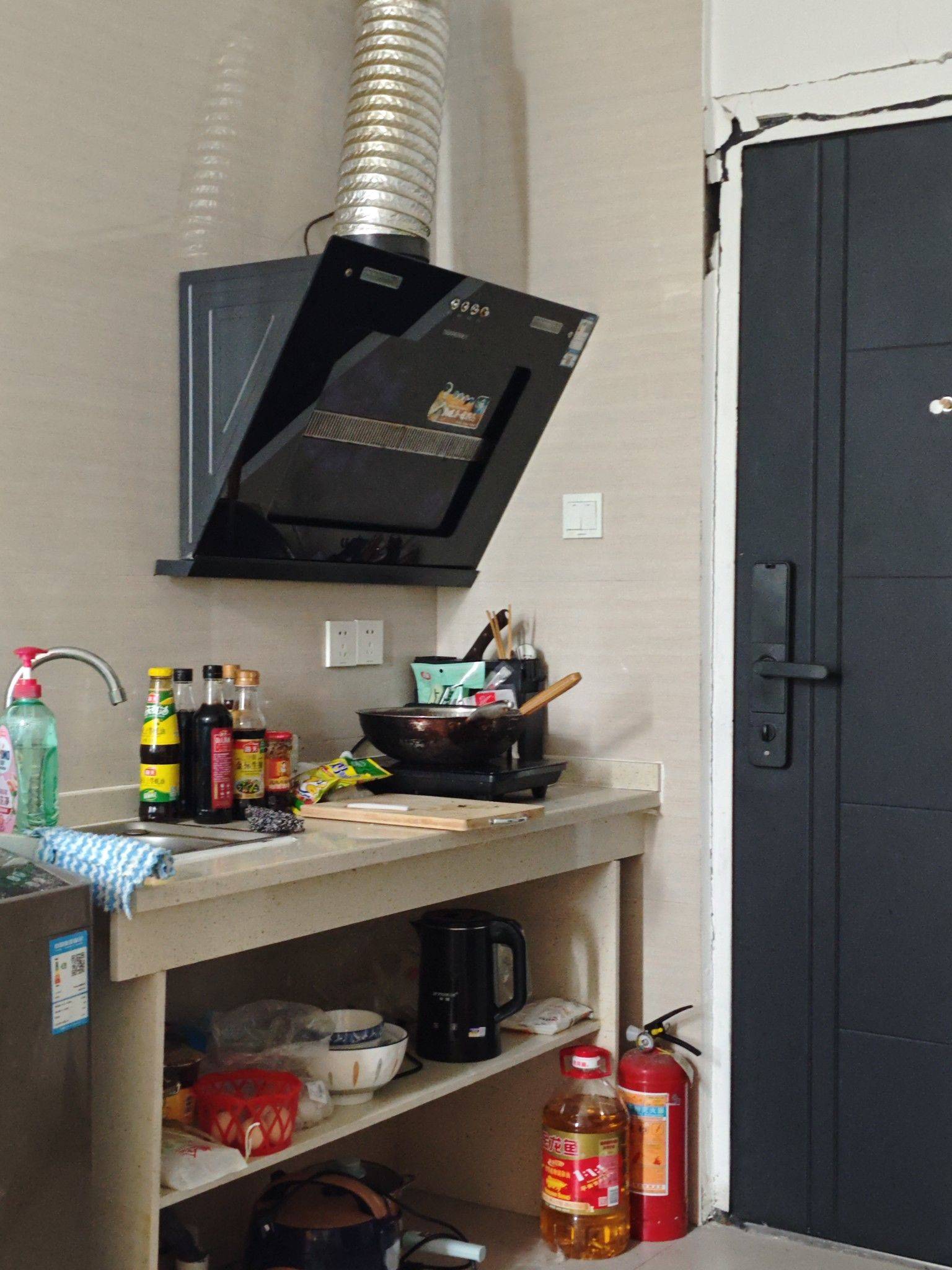 Hangzhou-Xiaoshan-Cozy Home,Clean&Comfy,No Gender Limit,Hustle & Bustle,“Friends”,Chilled