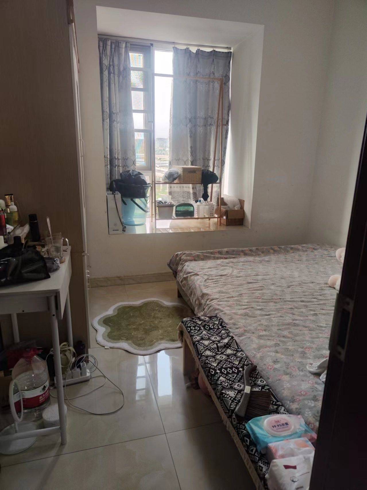 Chengdu-Jinniu-超大单间,Shared Apartment,Seeking Flatmate,Long Term