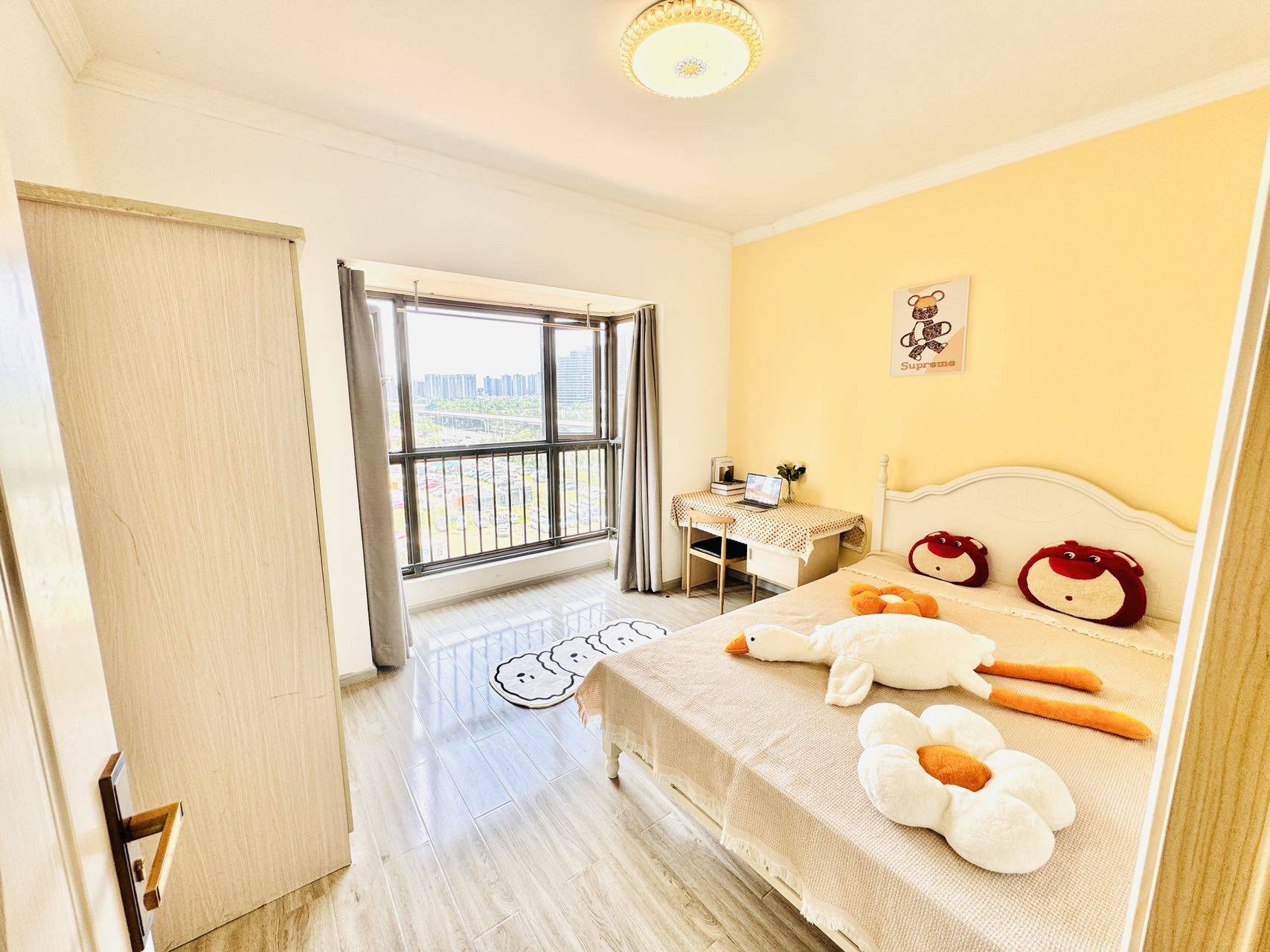 Kunming-Guandu-Cozy Home,Clean&Comfy,No Gender Limit,Hustle & Bustle,Chilled,Pet Friendly