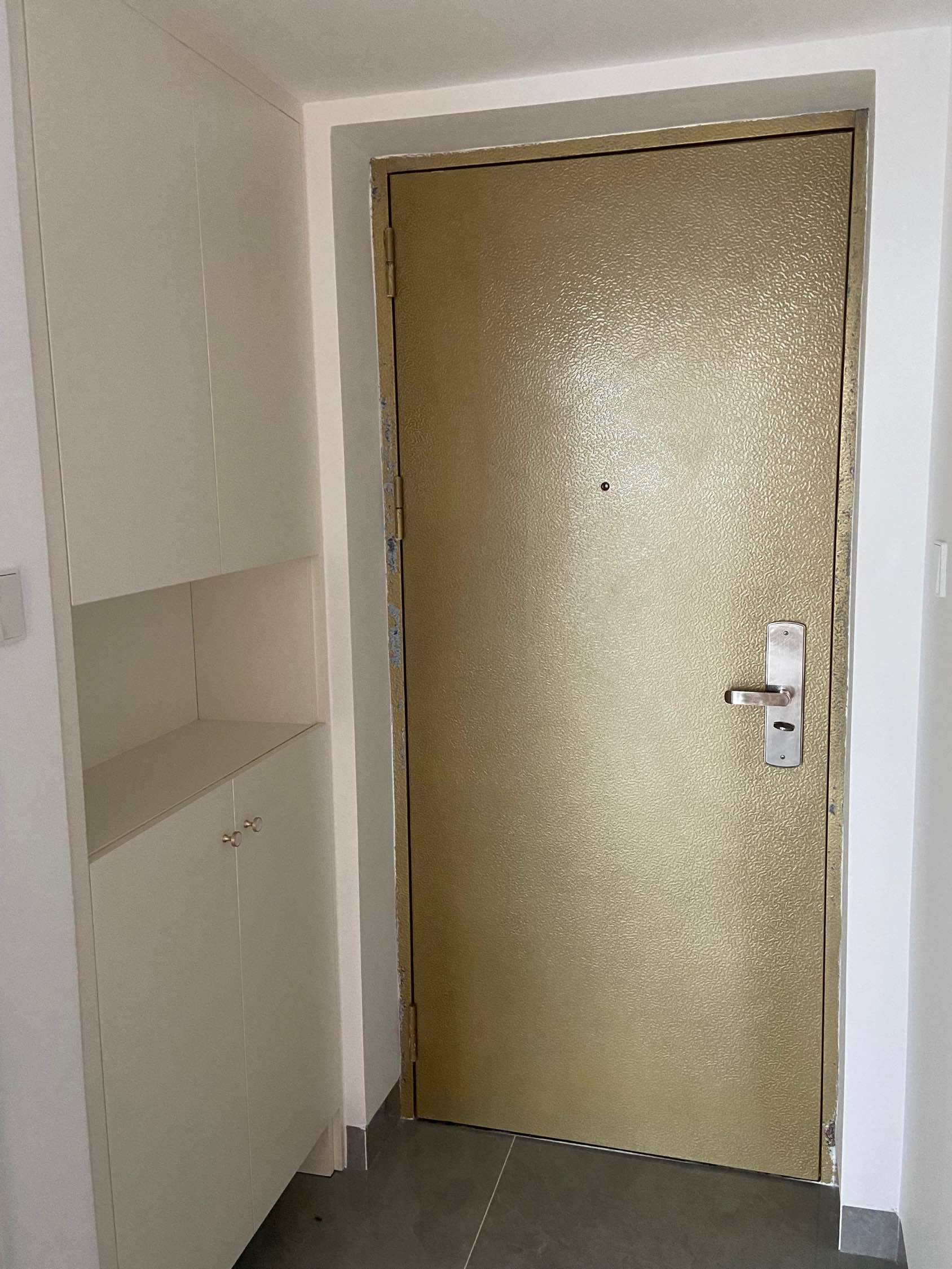 Guangzhou-Panyu-房东直租,近地铁站,三房两厅,家电齐全,Clean&Comfy,No Gender Limit