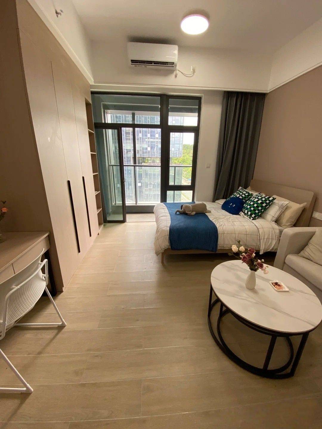 Wuhan-Hongshan-Pet Friendly