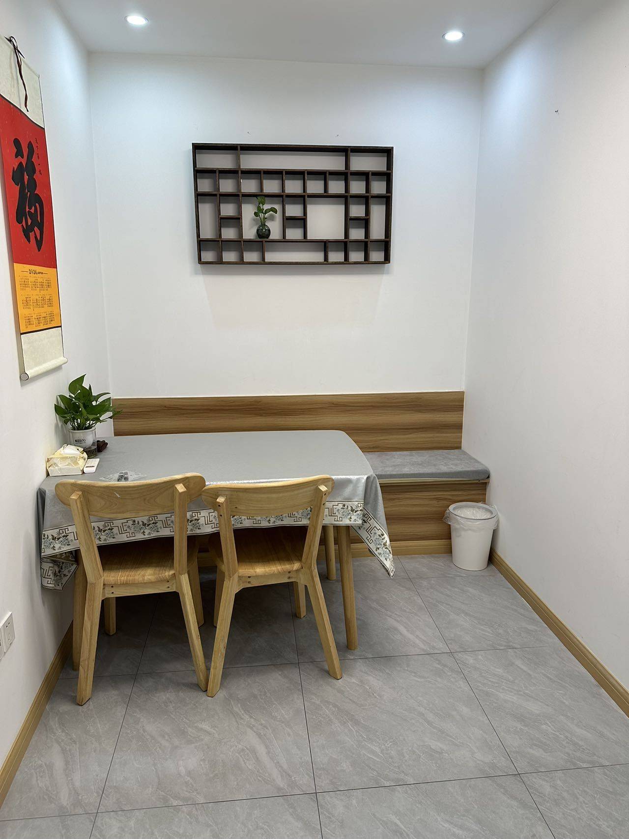 Shanghai-Xuhui-Cozy Home,Clean&Comfy,No Gender Limit,Hustle & Bustle,“Friends”,Chilled