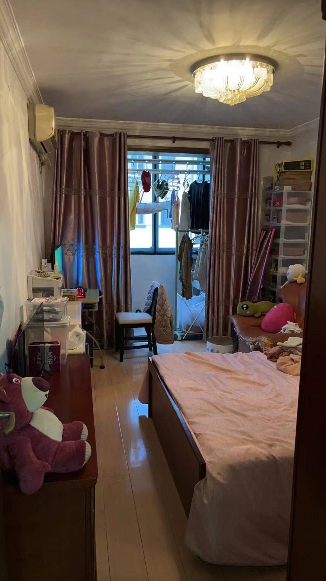 Shanghai-Xuhui-Cozy Home,Clean&Comfy,No Gender Limit,Hustle & Bustle,“Friends”,Chilled,LGBTQ Friendly,Pet Friendly