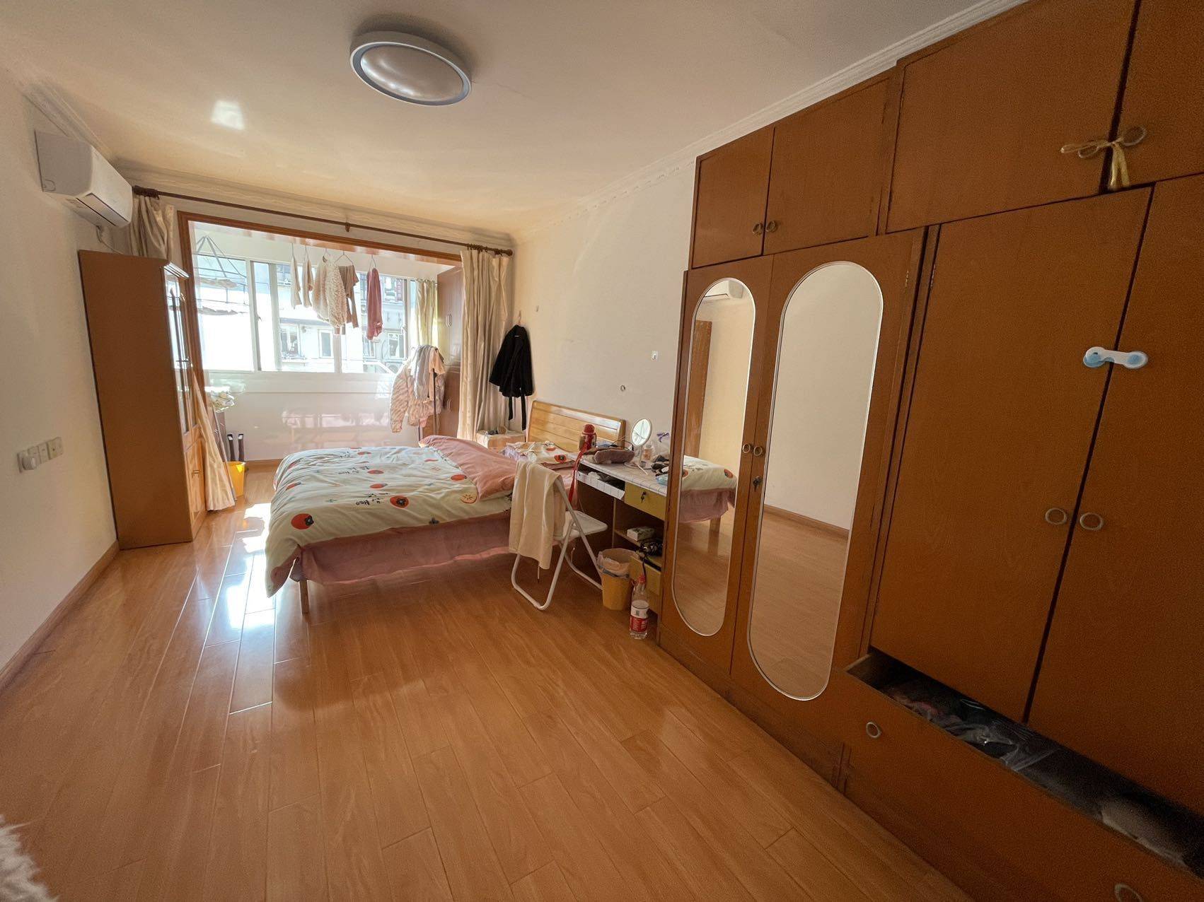 Shanghai-Jing‘An-静安寺地铁站步行10分钟内,闹中取静,Cozy Home,Clean&Comfy,No Gender Limit